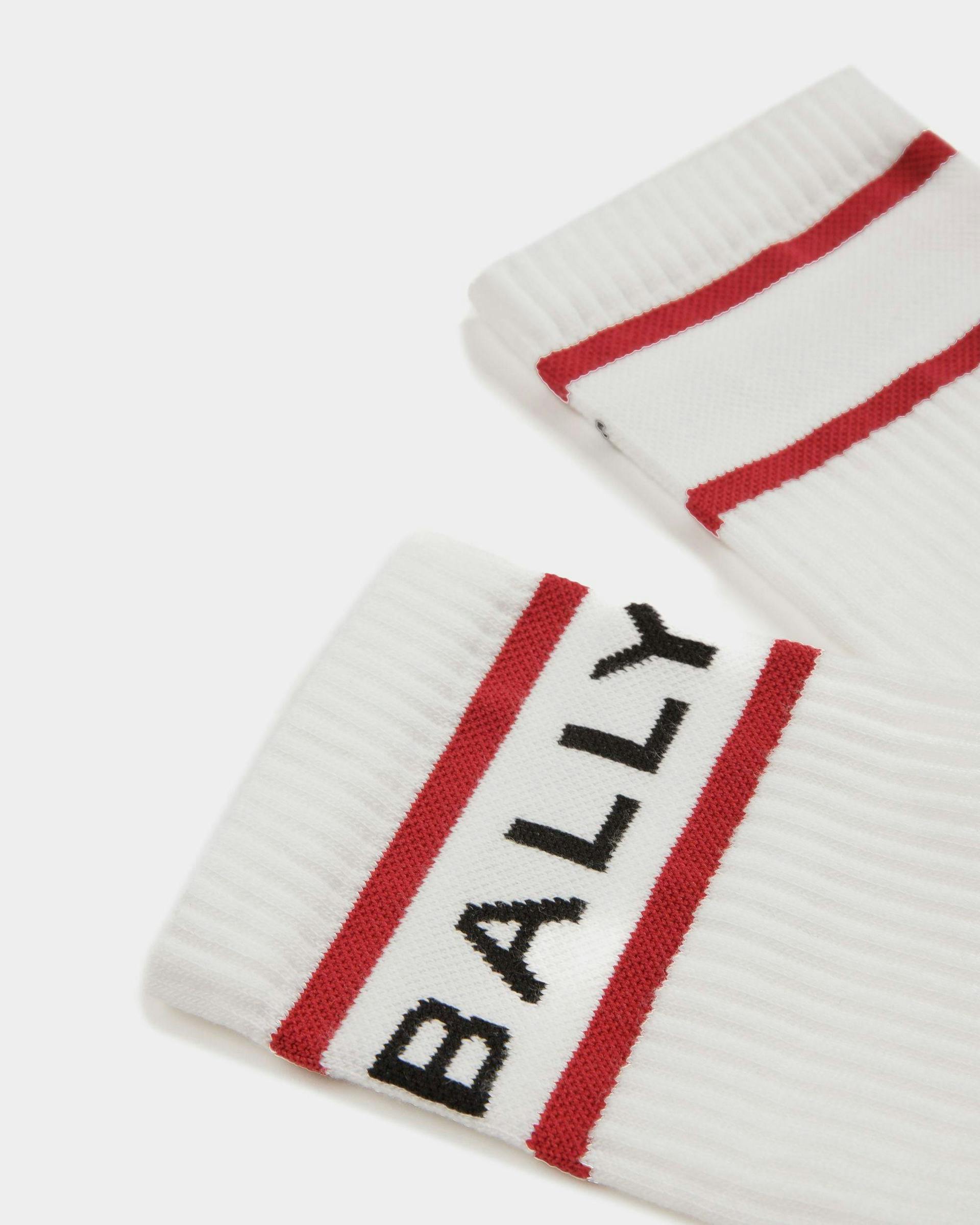 Bally Stripe Socken In Weiß und Tiefrubinrot - Herren - Bally - 02