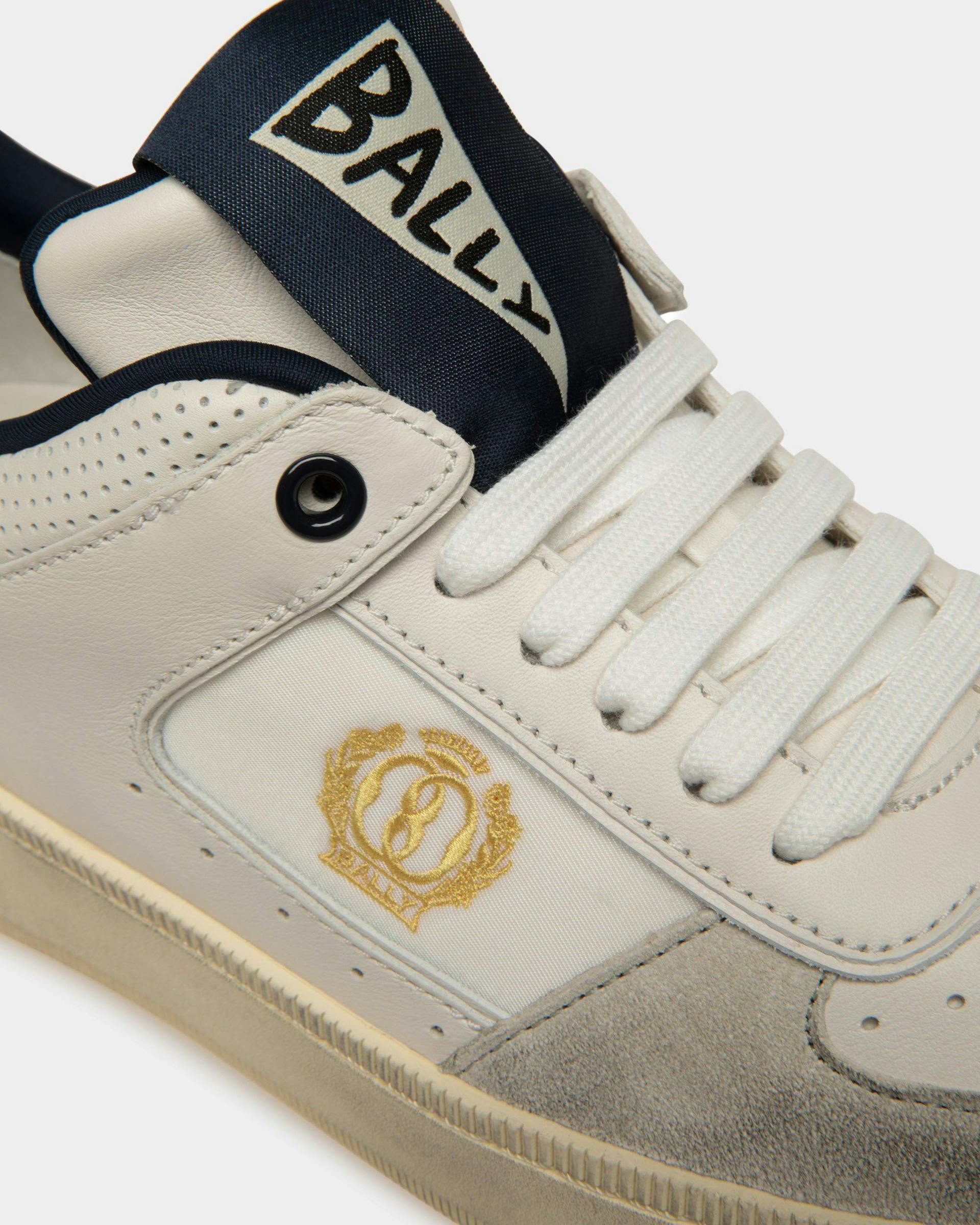 Sneaker Raise In Pelle Bianco Cipria E Blu Scuro - Donna - Bally - 05