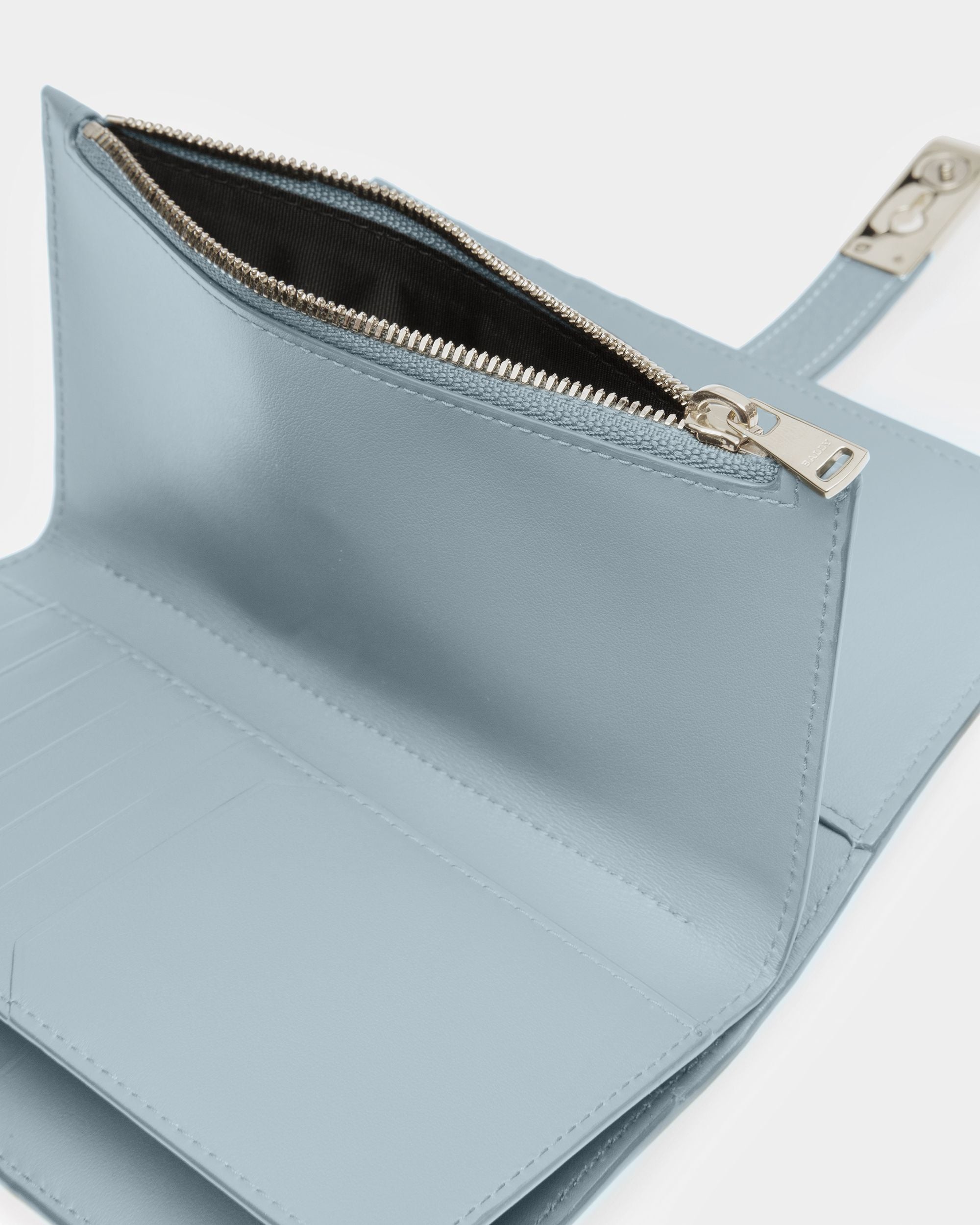 Amber Portefeuille En Cuir Bleu Clair - Femme - Bally - 04