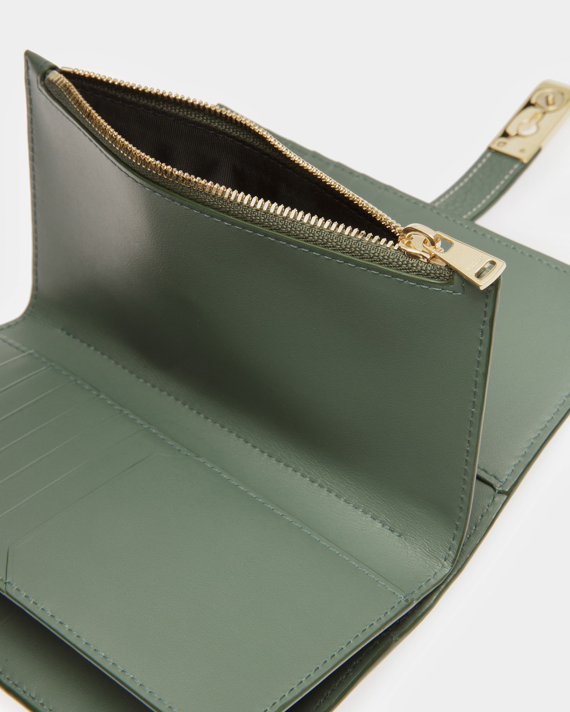 Amber Portefeuille En Cuir Vert Sauge - Femme - Bally - 04