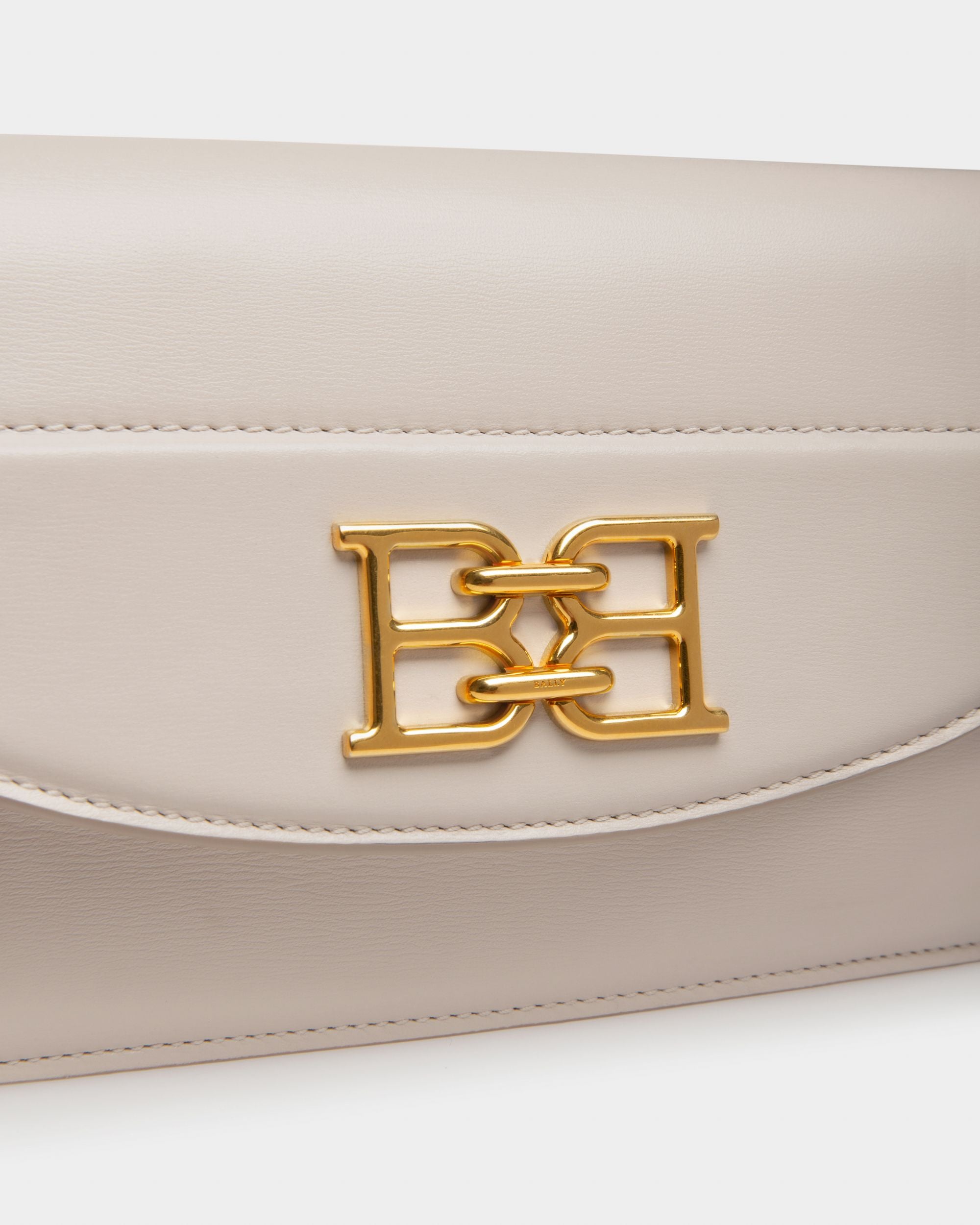 Beylor Étui-Portefeuille Pour Téléphone En Cuir Blanc Cassé - Femme - Bally - 04