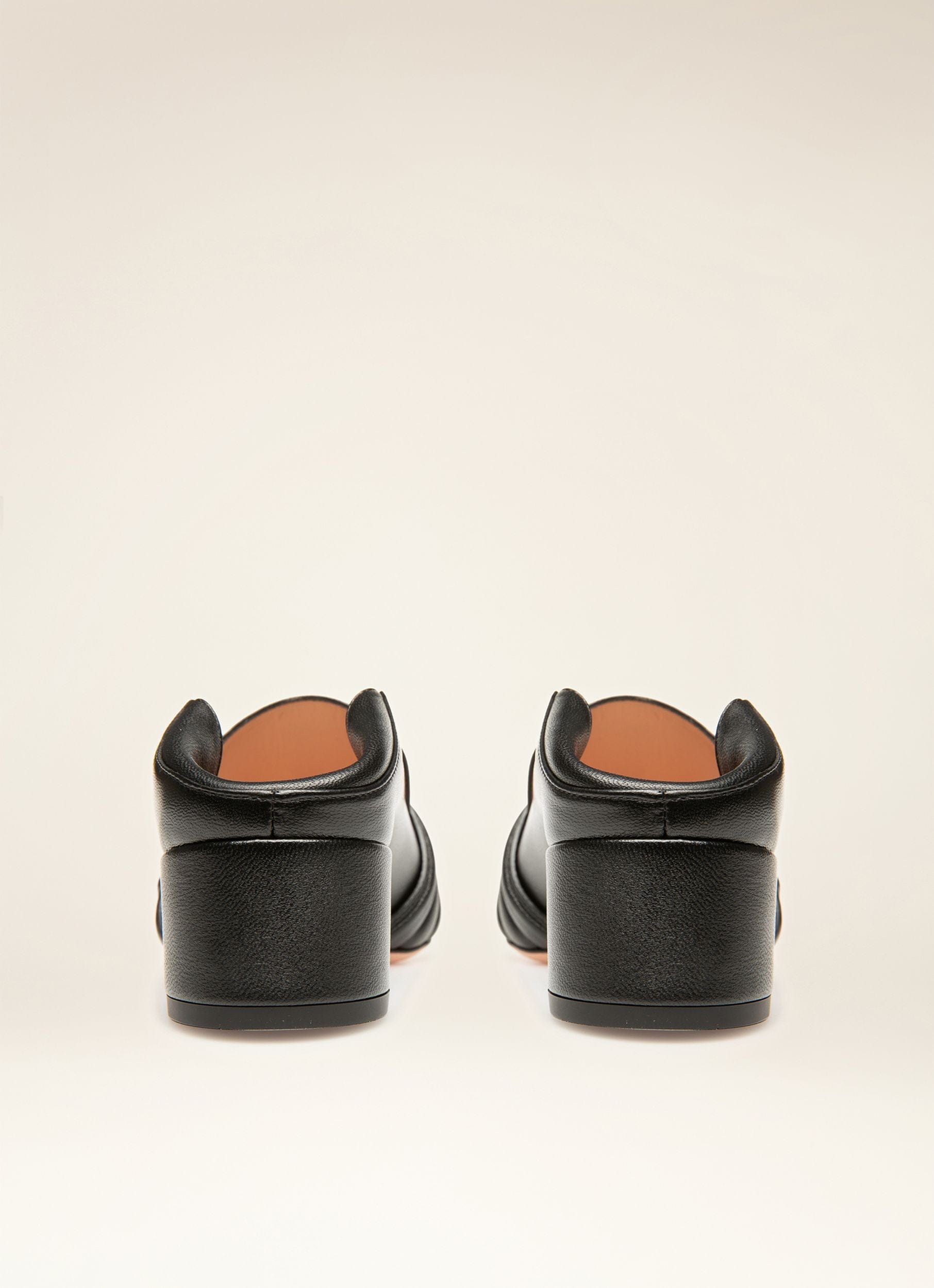 Bell Du Jour Pump in Black Leather - Women's - Bally - 08