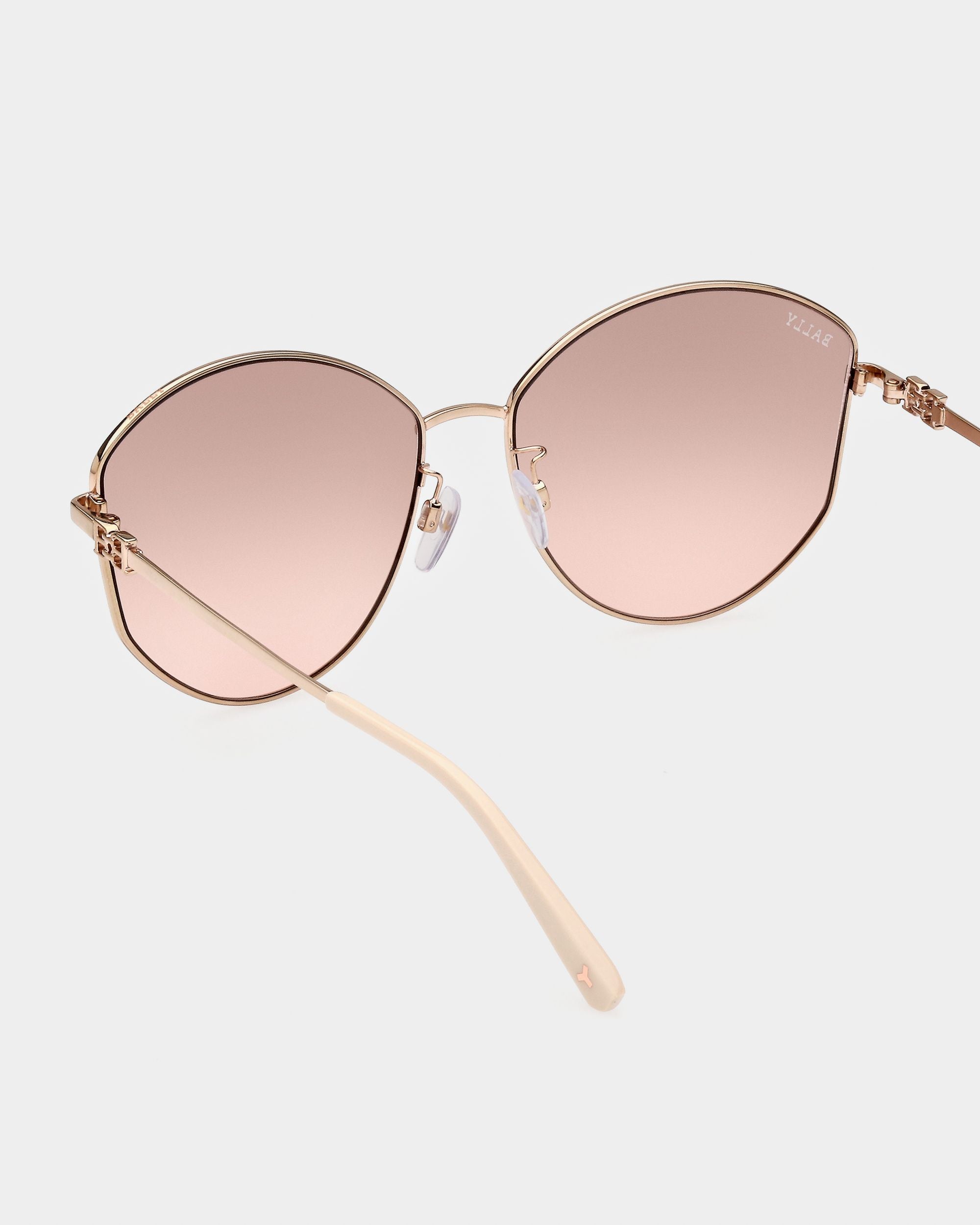 Lunettes De Soleil Œil De Chat En Métal Or Rose Et Rose - Femme - Bally - 02