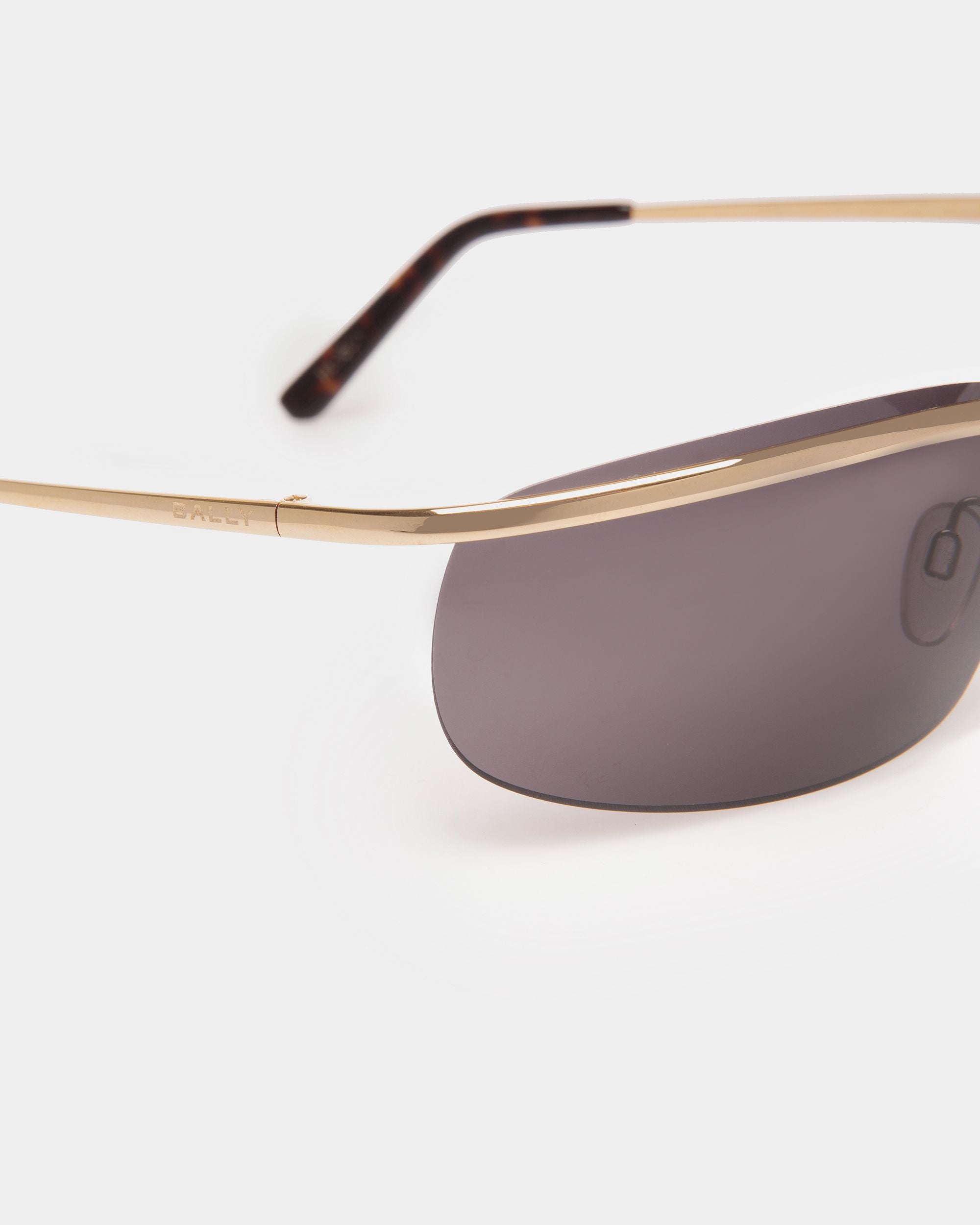 Lunettes De Soleil Shark Sans Monture En Métal Doré Brillant Et Verres Fumés - Other - Bally - 03