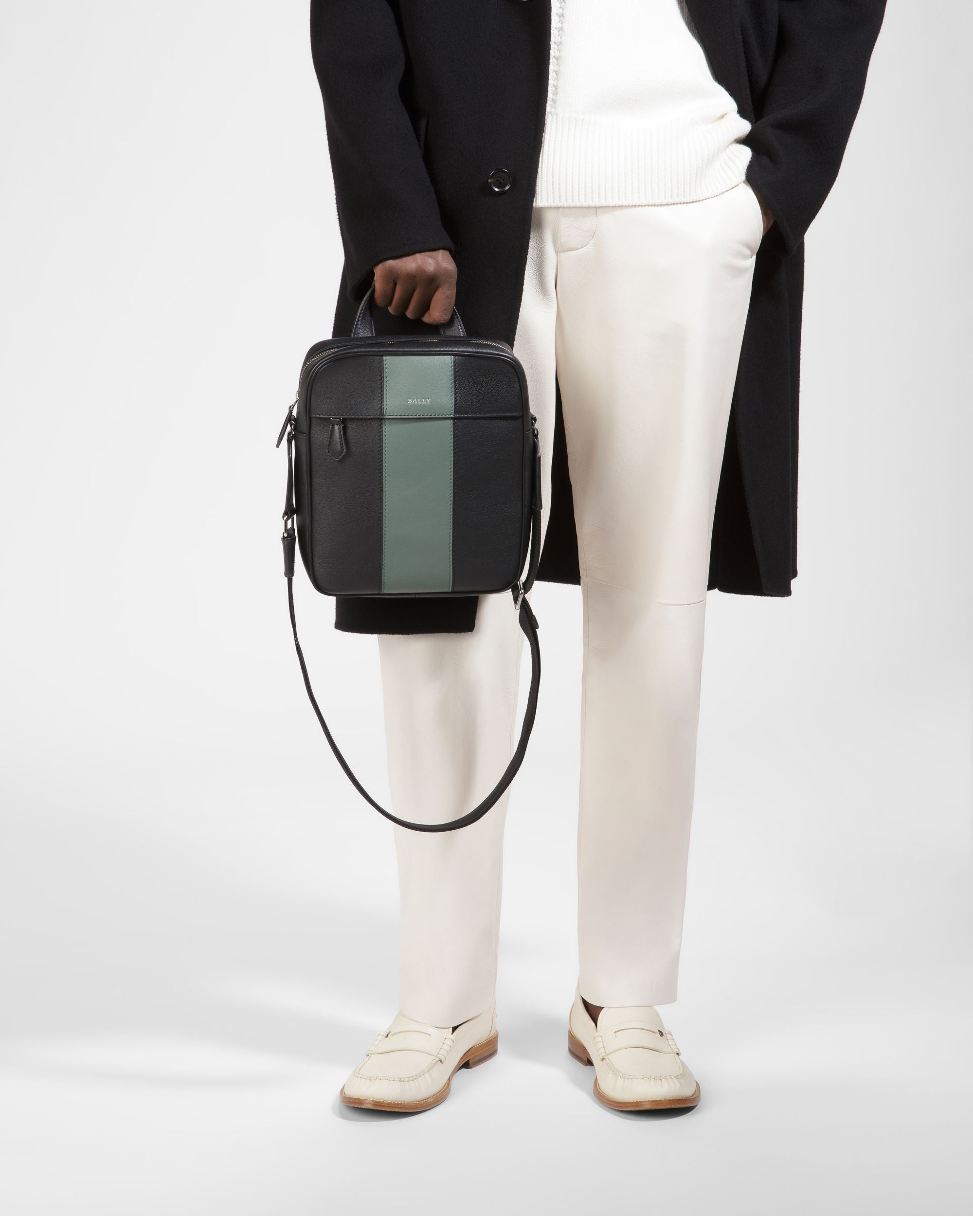Holmis Sac À Bandoulière En Cuir Noir Et Vert - Homme - Bally - 02