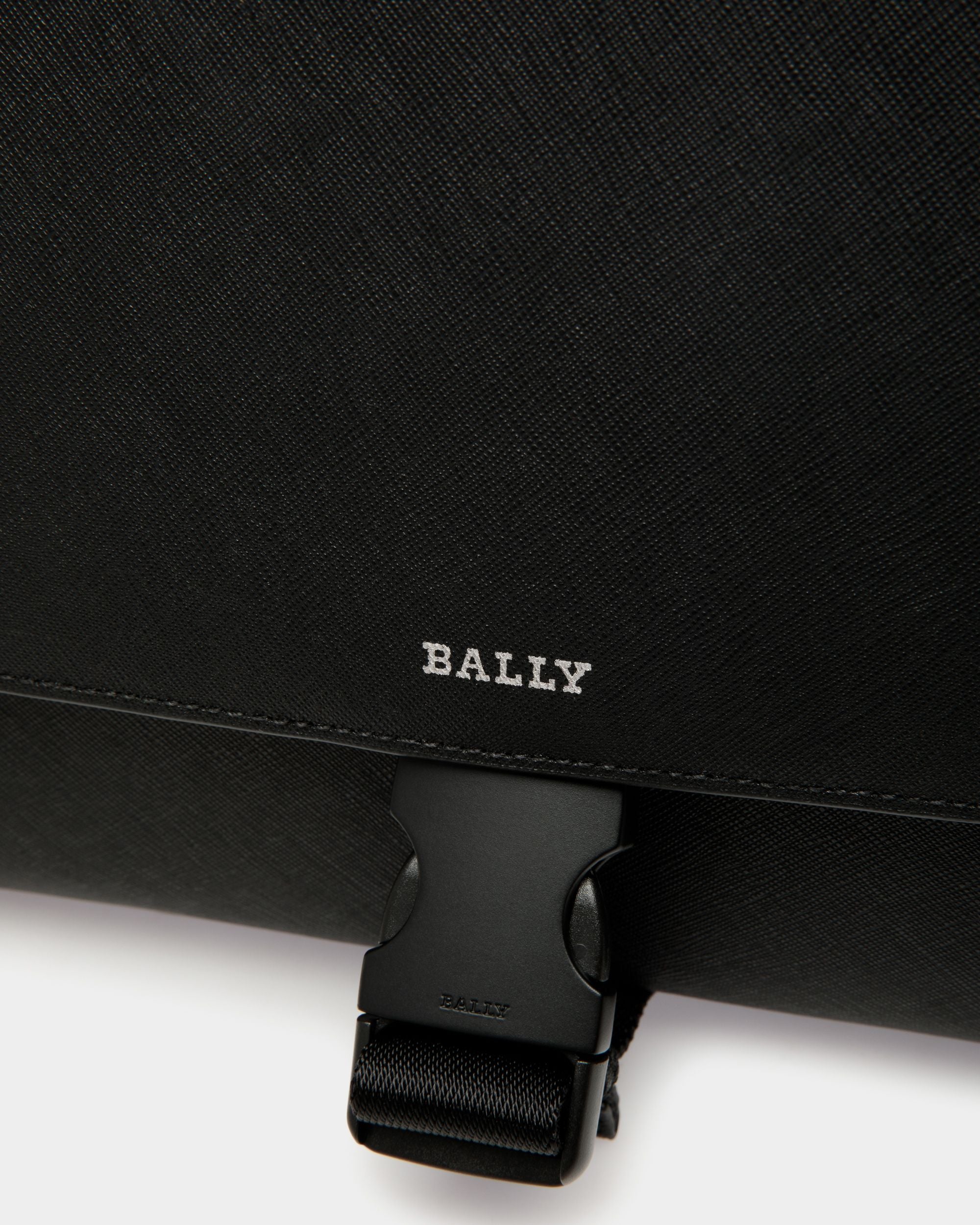 Messenger Bag In Black Bovine Split - Homme - Bally - 05