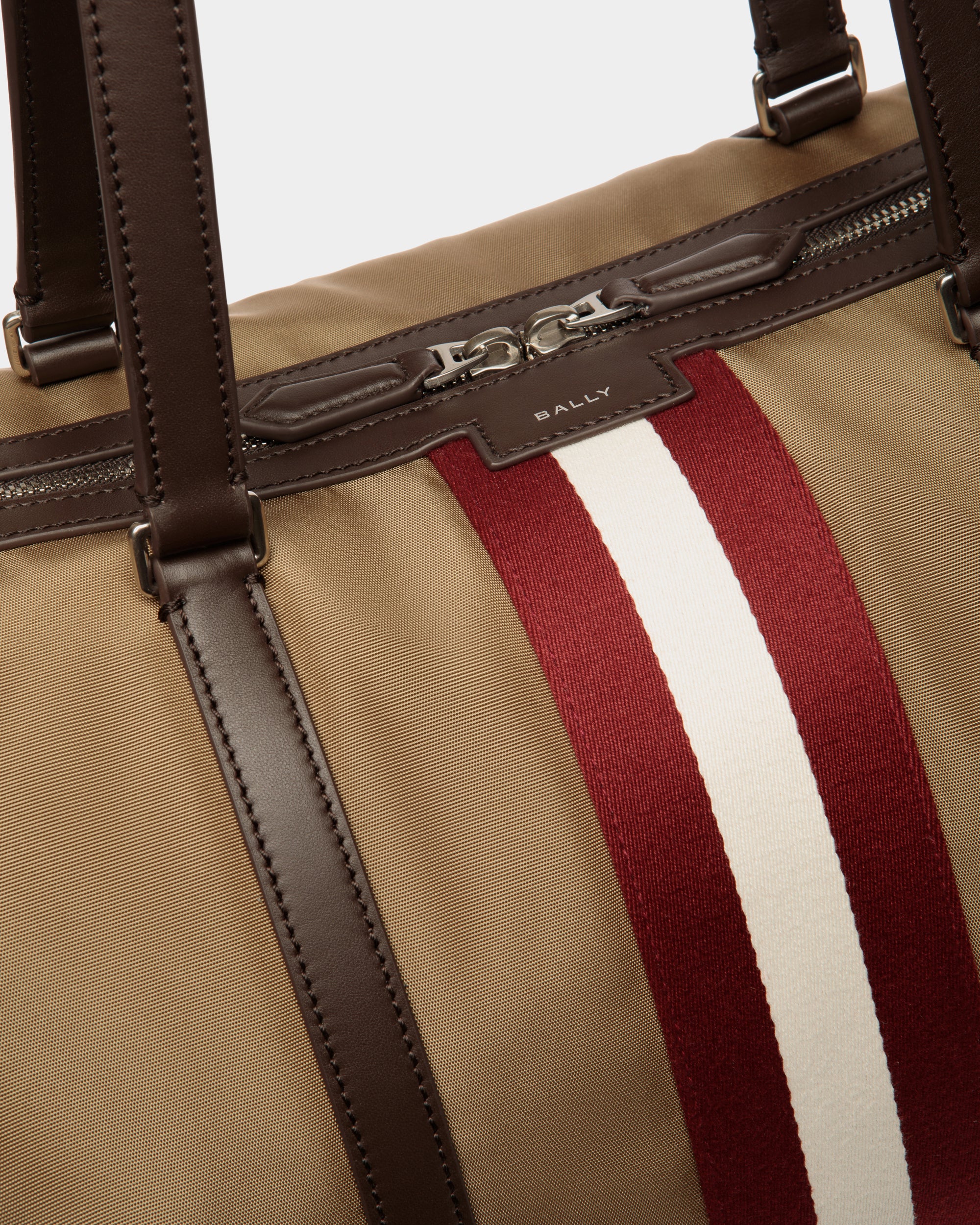 Borsa Weekender Code In Nylon Color Cammello - Uomo - Bally - 06