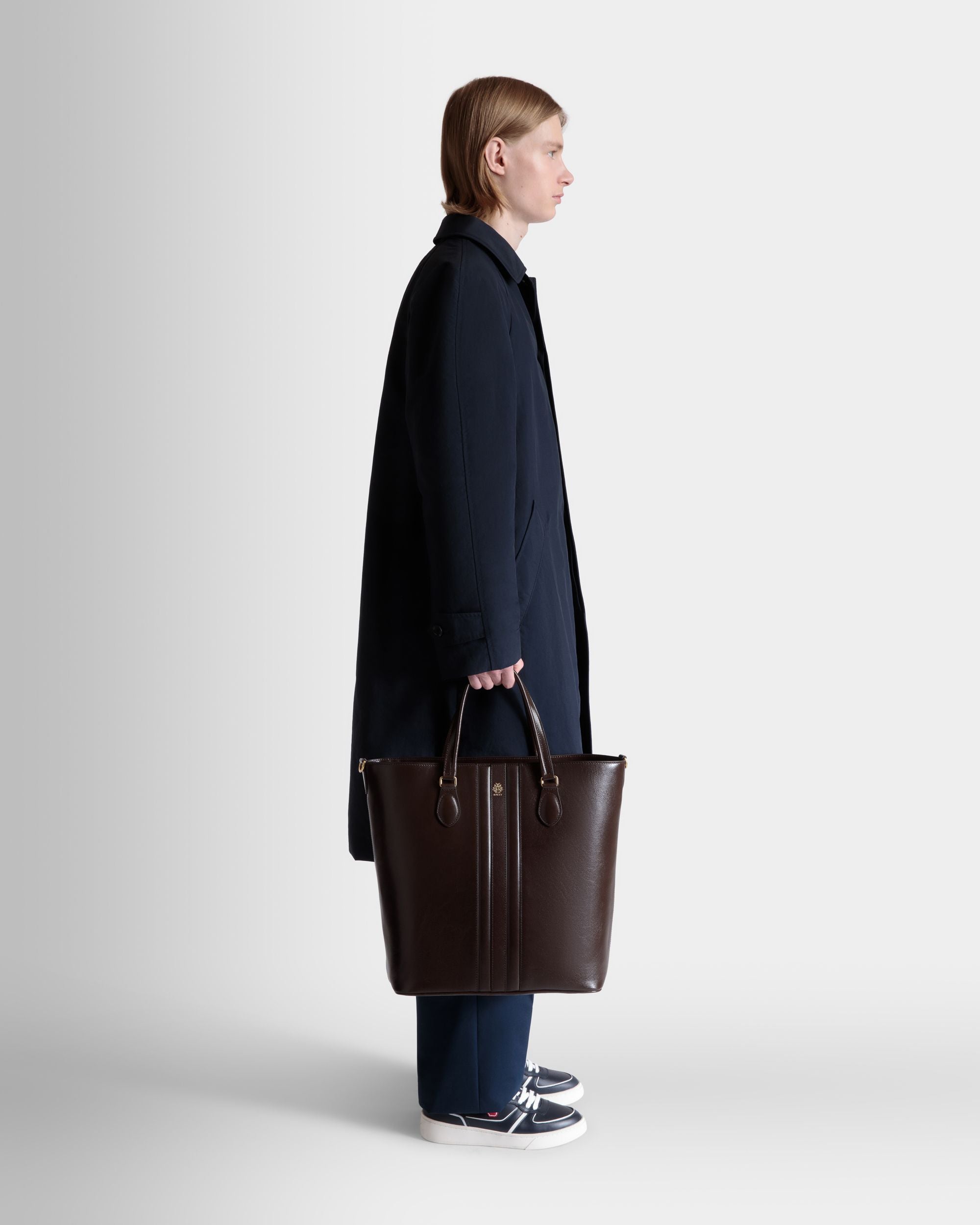 Beckett Tote in Ebano Leather - Men's - Bally - 02