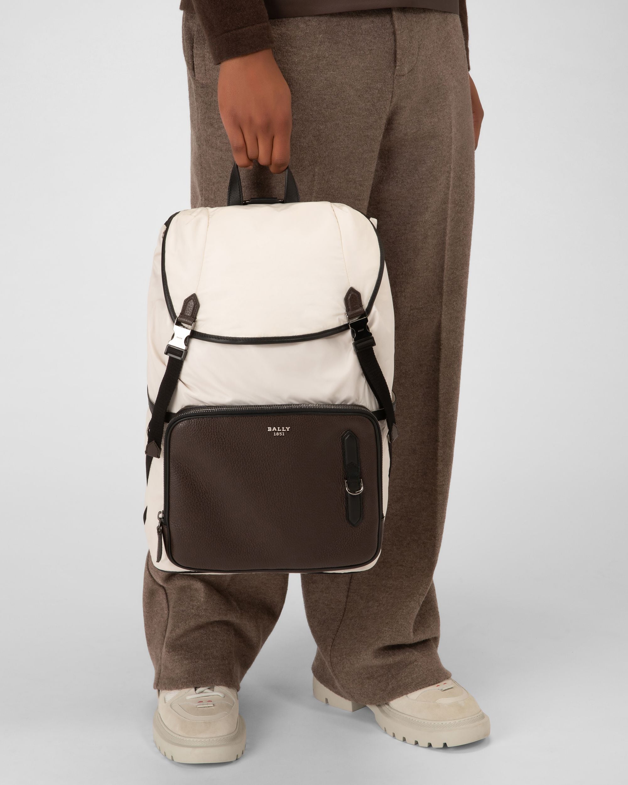 Bergmann Sac À Dos En Nylon Recyclé Blanc Poensiéreux - Homme - Bally - 02