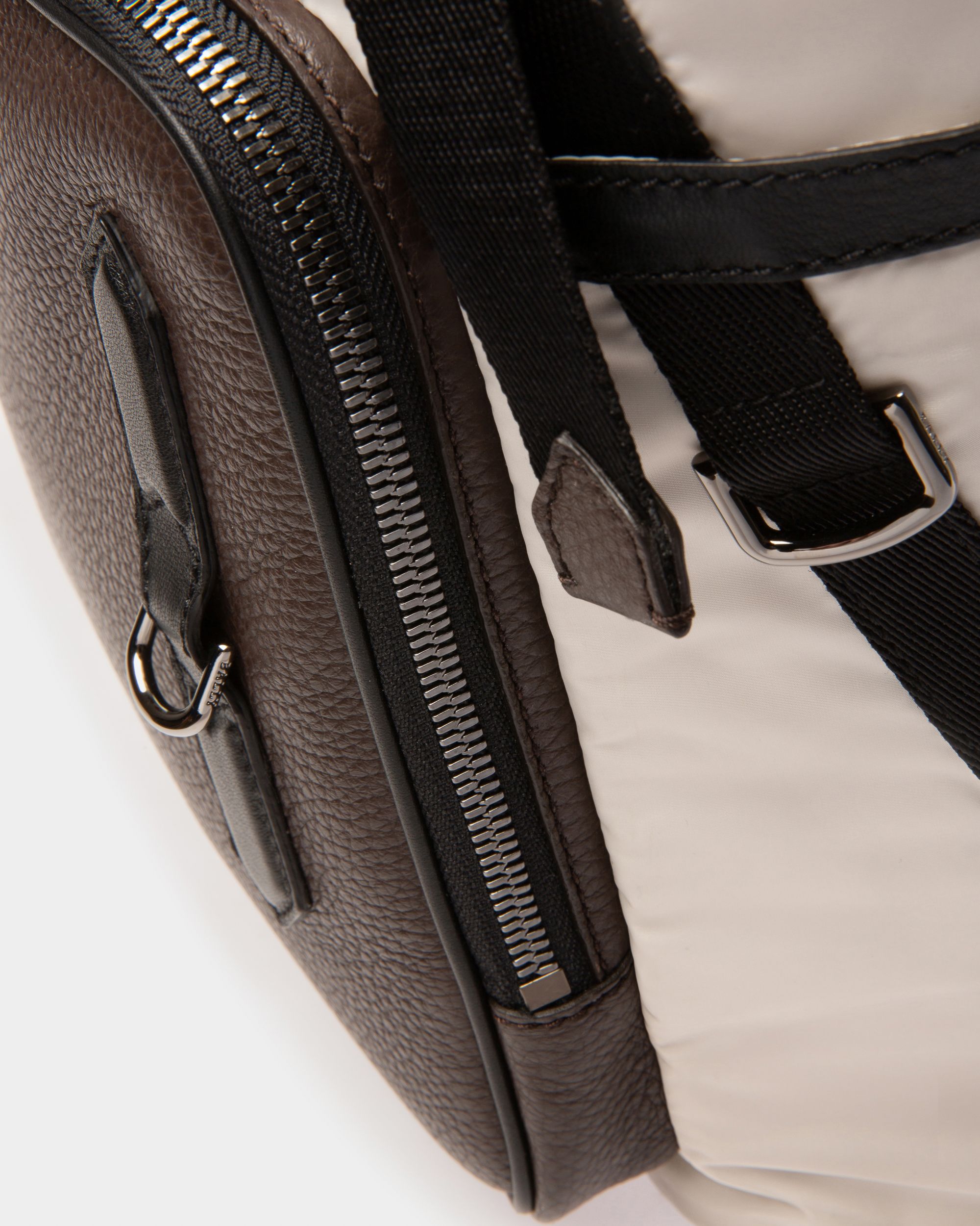 Bergmann Sac À Dos En Nylon Recyclé Blanc Poensiéreux - Homme - Bally - 05