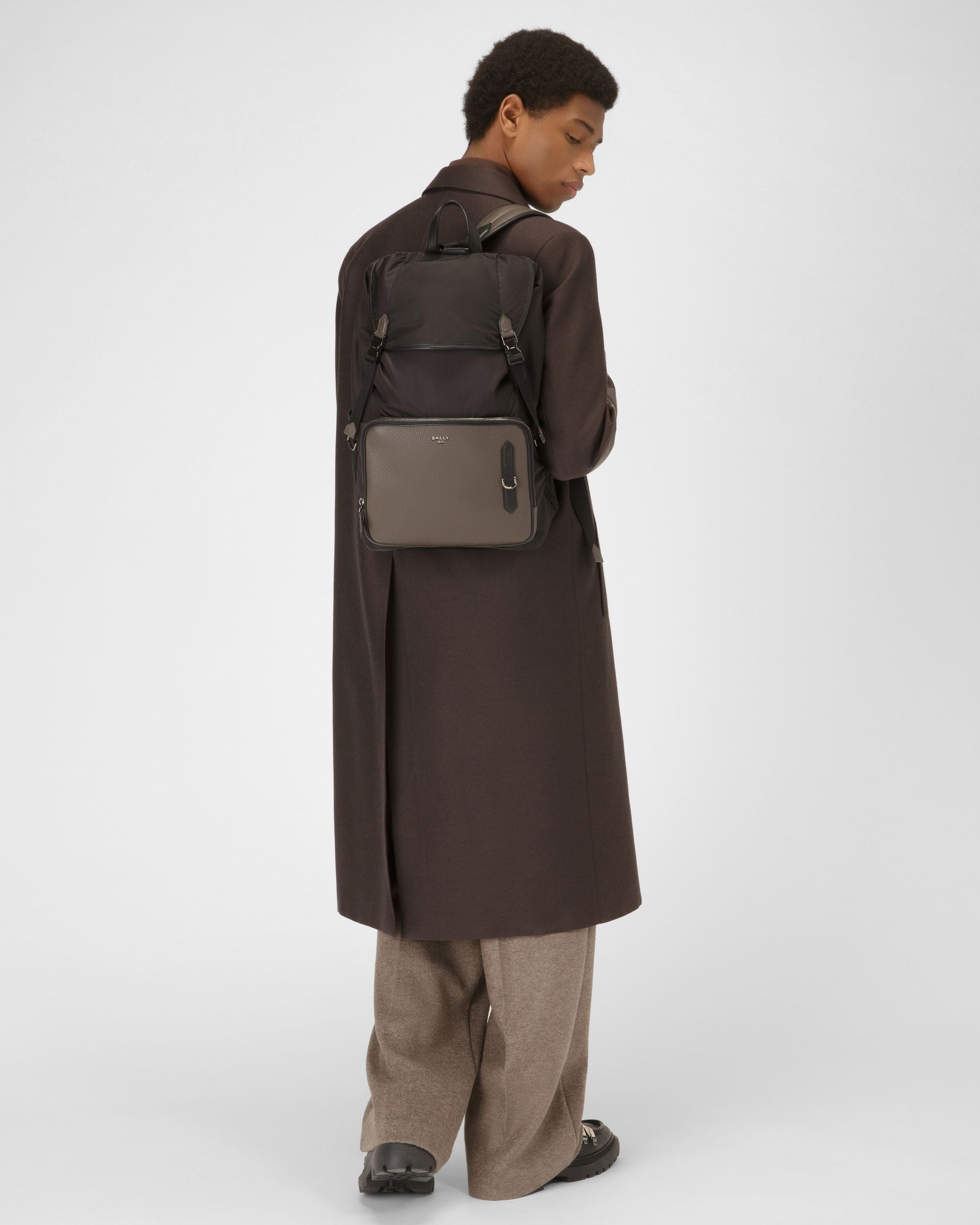 Bergmann Rucksack Aus Schwarzem Recycling-Nylon - Herren - Bally - 06
