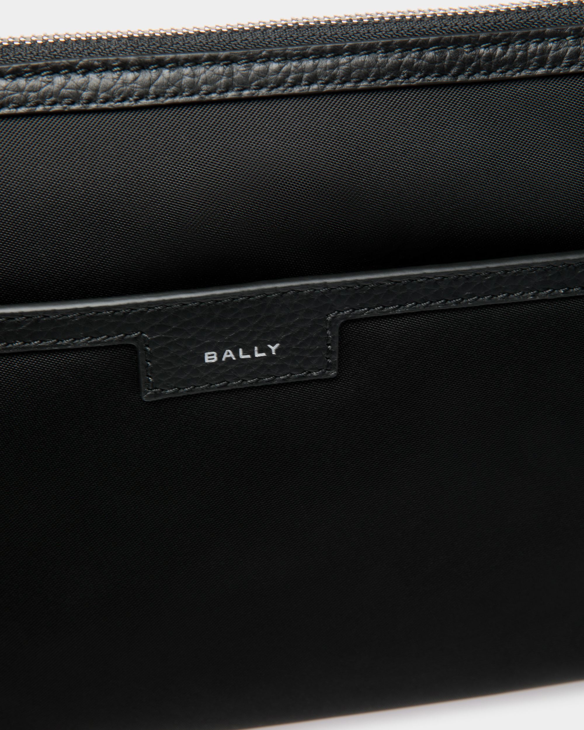 Code Pochette Aus Nylon In Schwarz - Herren - Bally - 04