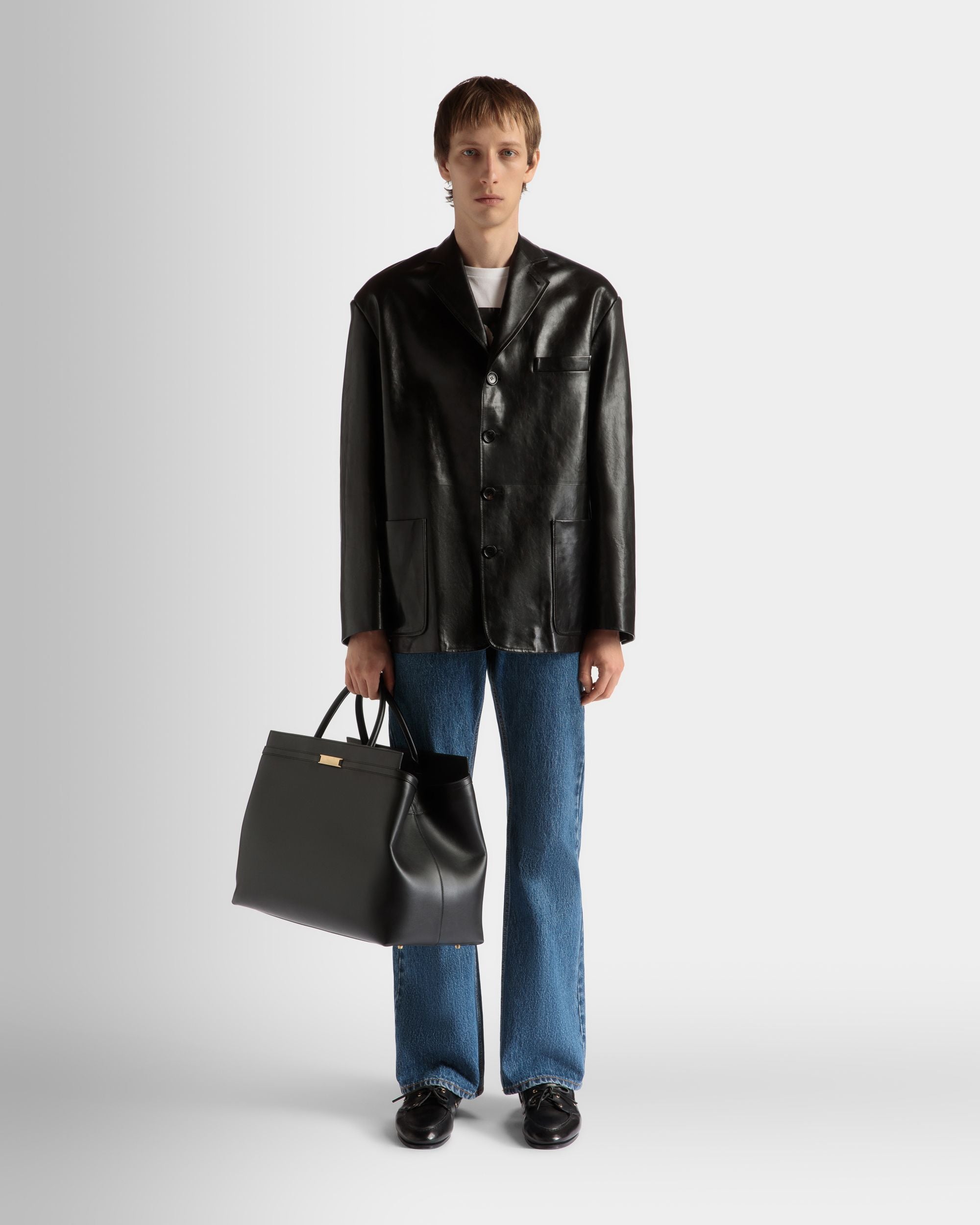 Deco Weekender in Black Leather - Men's - Bally - 02