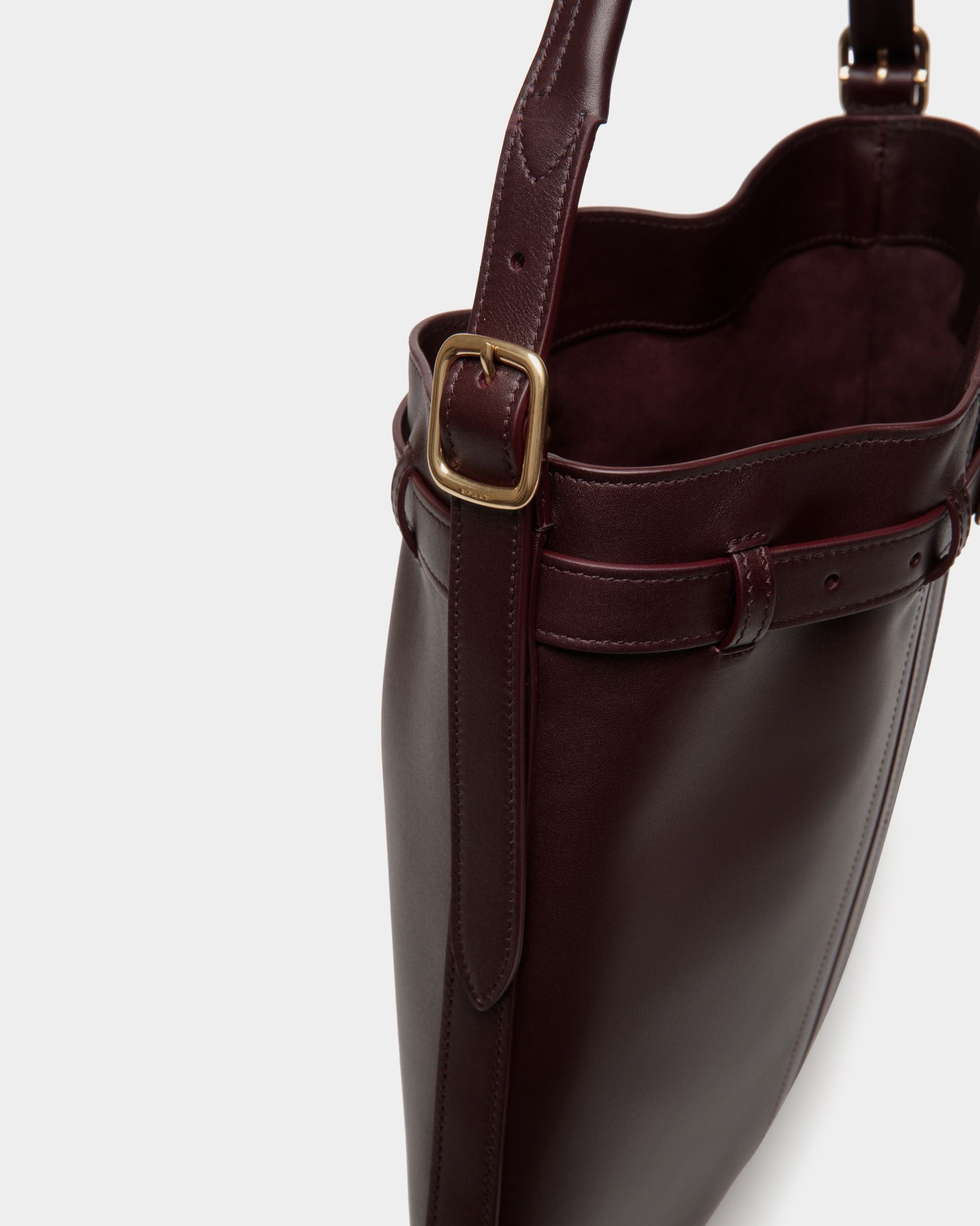 Beckett Crossbody Bag In Deep Burgundy Leather - Men's - Bally - 06