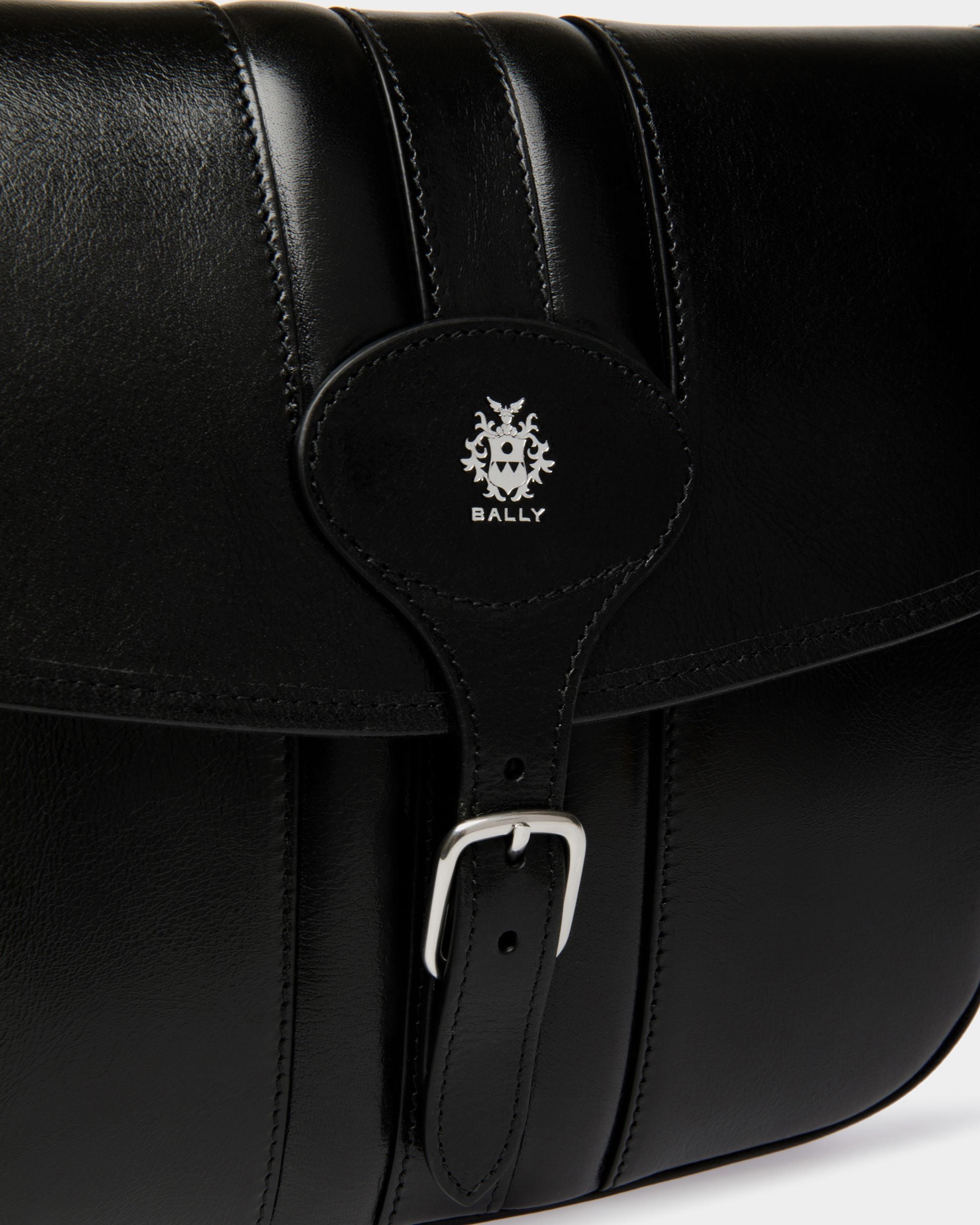 Beckett Umhängetasche Aus Leder In Schwarz - Herren - Bally - 05