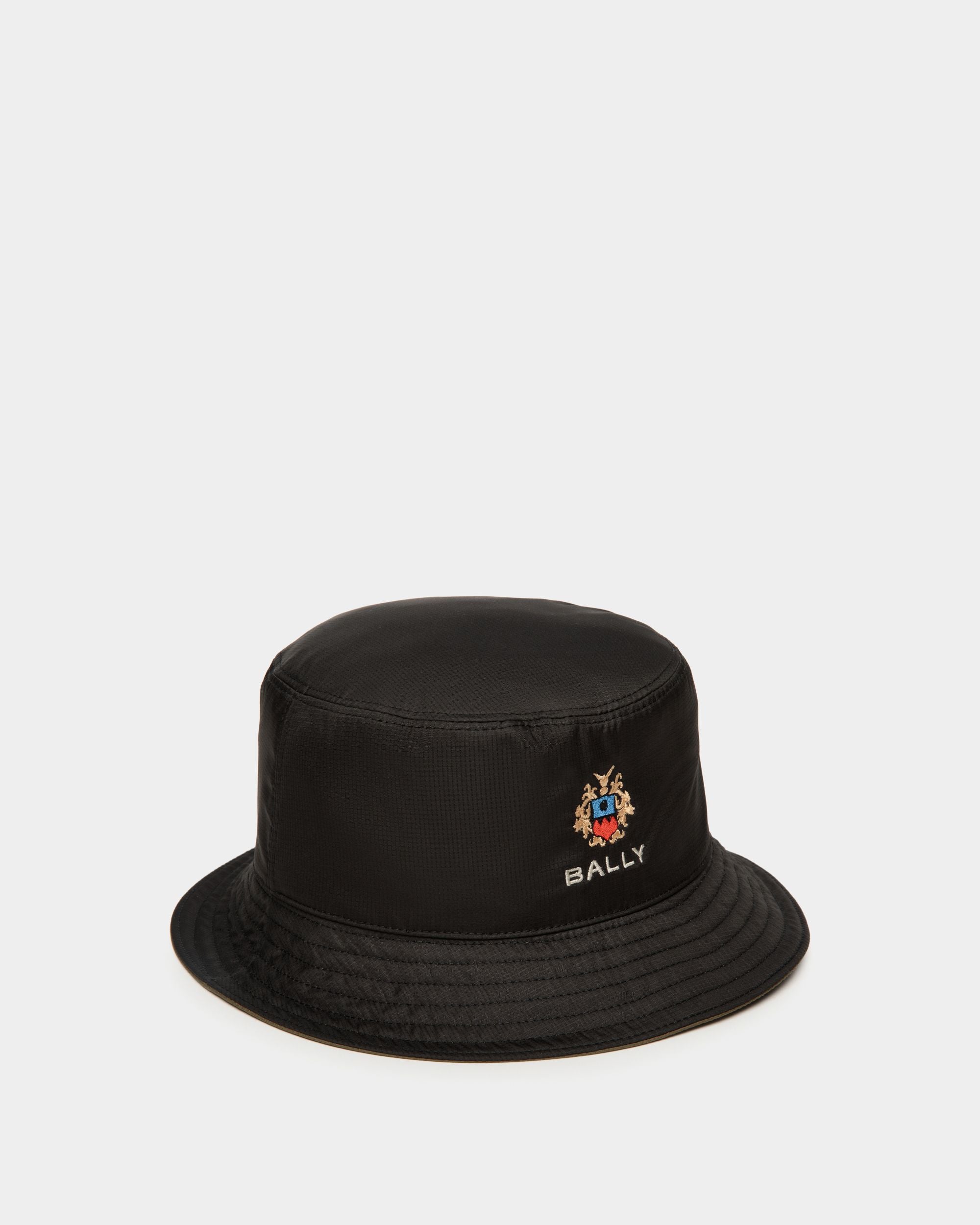 Reversible Bucket With Bally Crest Logo In Black And Olive Green Technical Fabric - Men's - Bally - 01