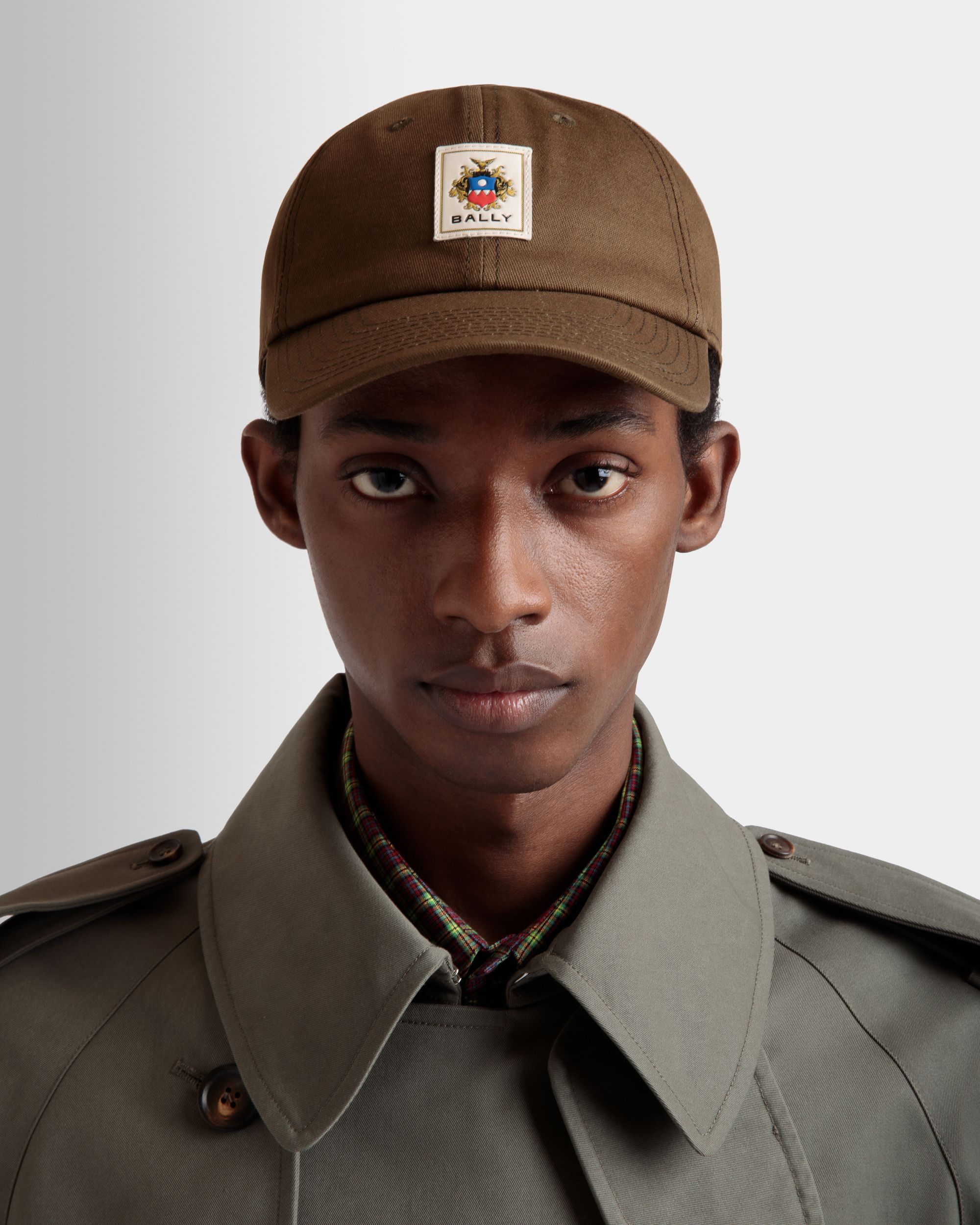 Cappellino In Cotone Marrone Con Etichetta Bally Crest - Uomo - Bally - 05