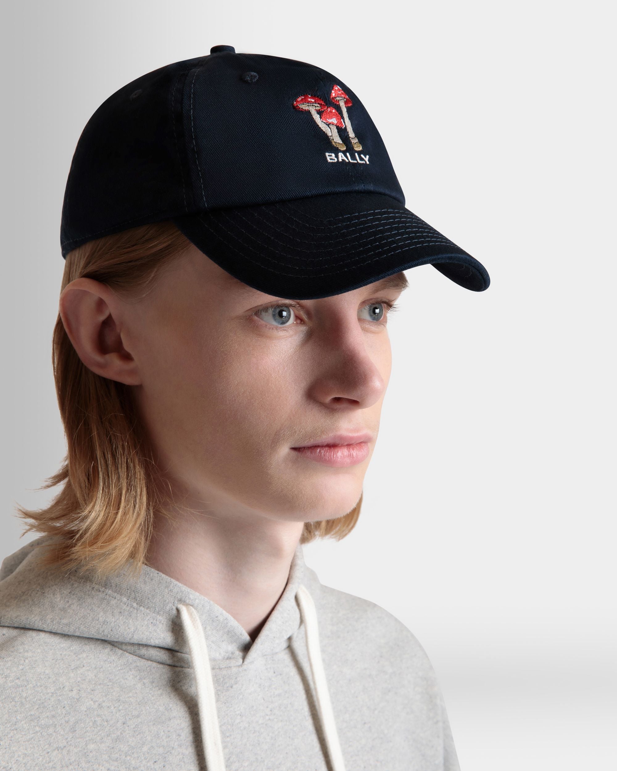 Baseballmütze Mit Enchanting Mushrooms Aus Baumwolle In Navy Blue - Uomo - Bally - 02