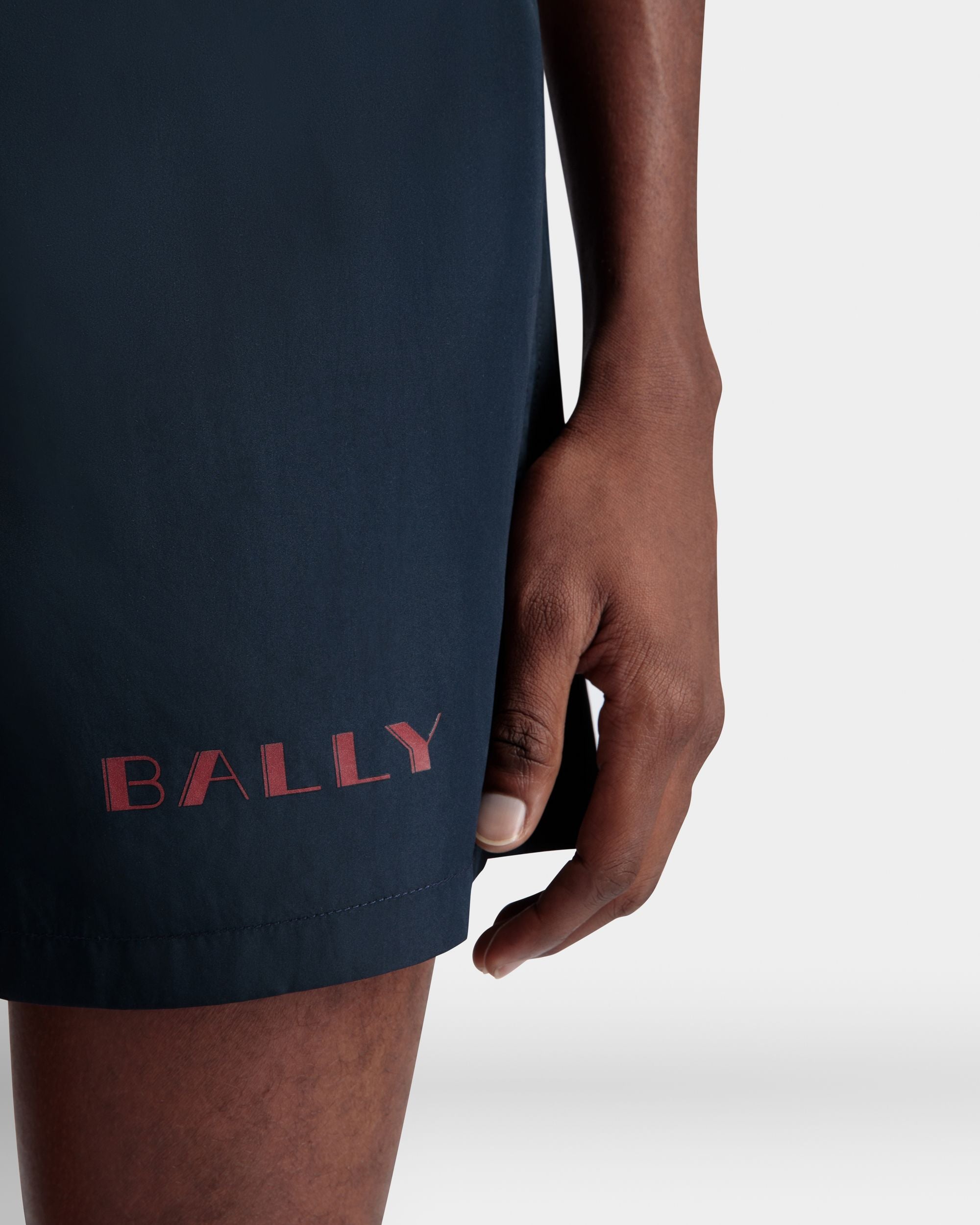 Summer Capsule Badebekleidung Aus Technischem Popeline In Marineblau - Herren - Bally - 04