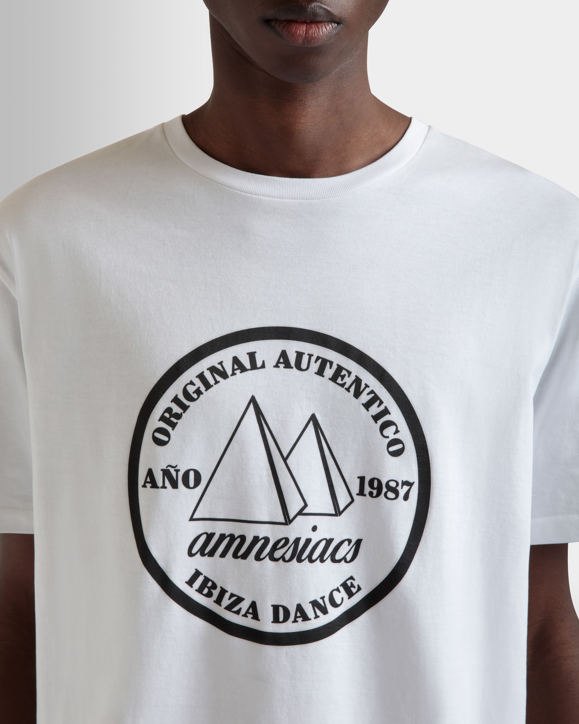 DJ Leo Mas x Bally T-Shirt in White Cotton with an Amnesia Print - Men's - Bally - 03
