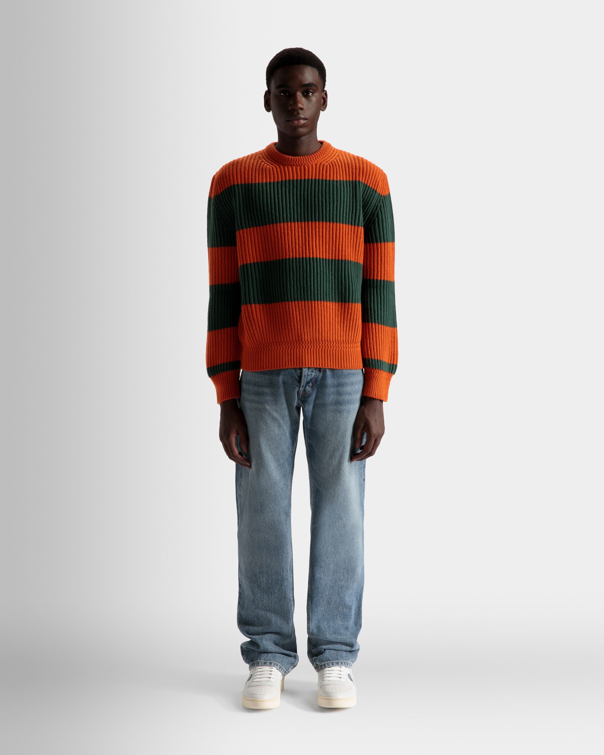 Gestreifter Rundhalspullover Aus Wolle In Orange Und Kelly Green - Herren - Bally - 02