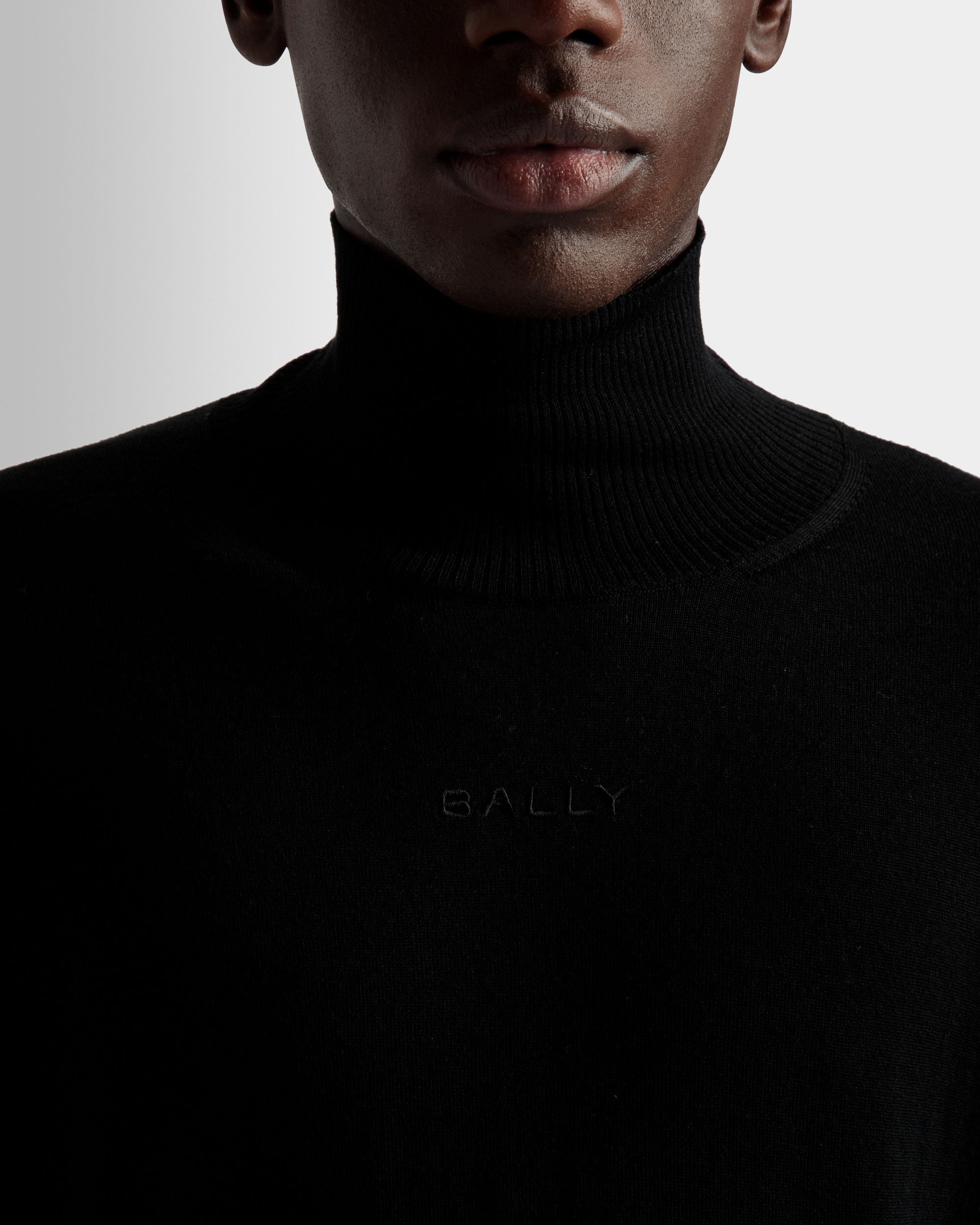 Maglione A Collo Alto In Lana Nera - Uomo - Bally - 04