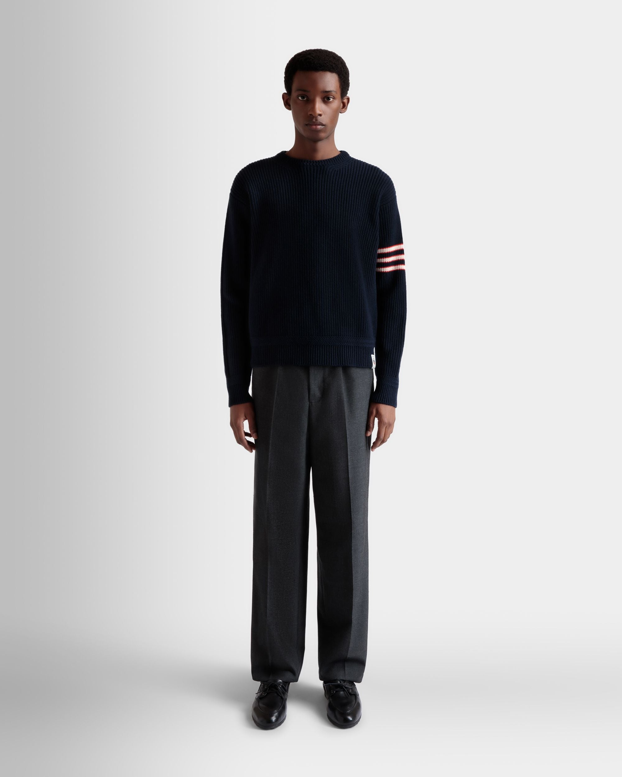 Pull À Col Ras-Du-Cou Avec Logo Bally Crest En Laine Navy Blue - Homme - Bally - 02