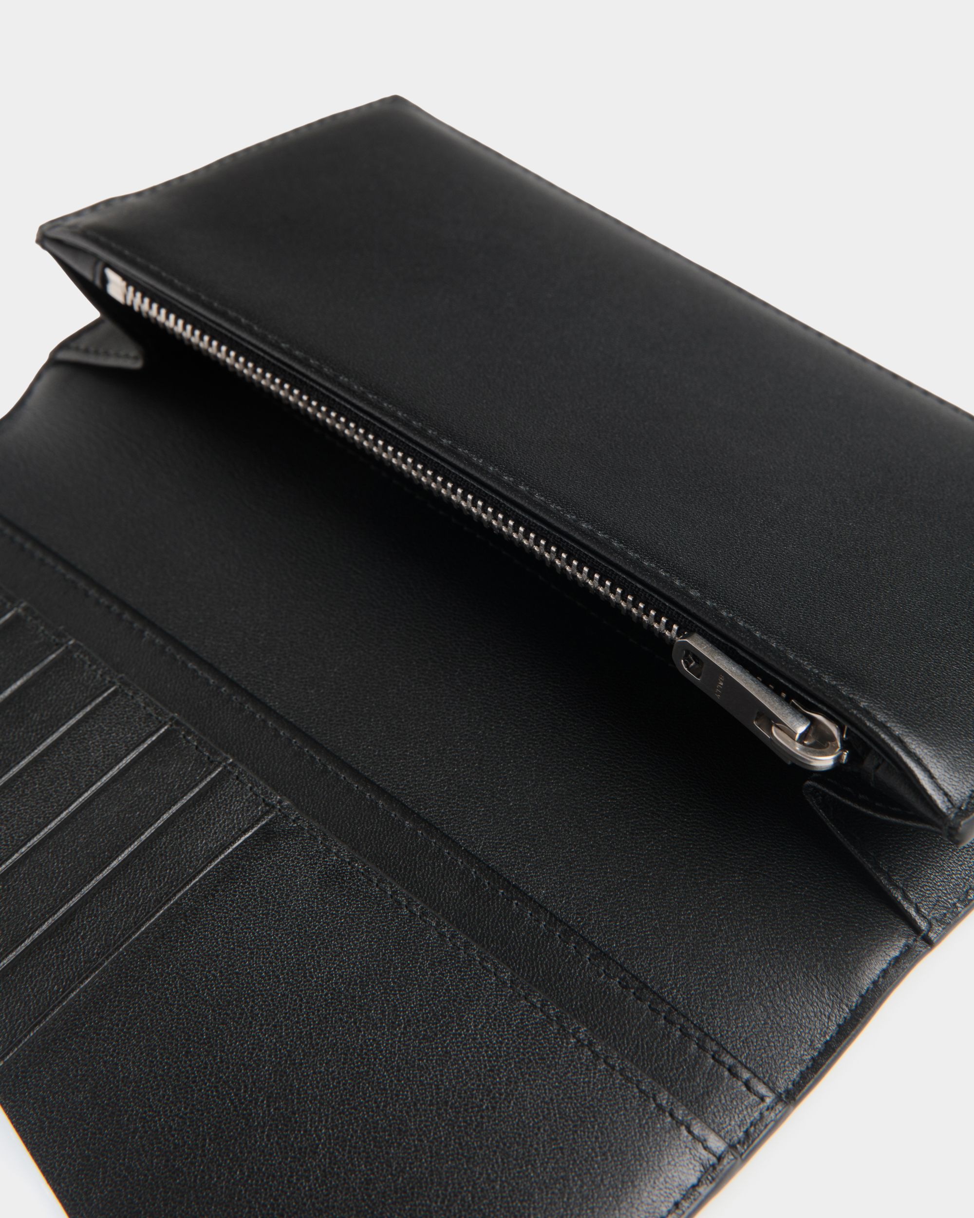 Mythos Continental Wallet In Black Recycled Leather - Men's - Bally - 05