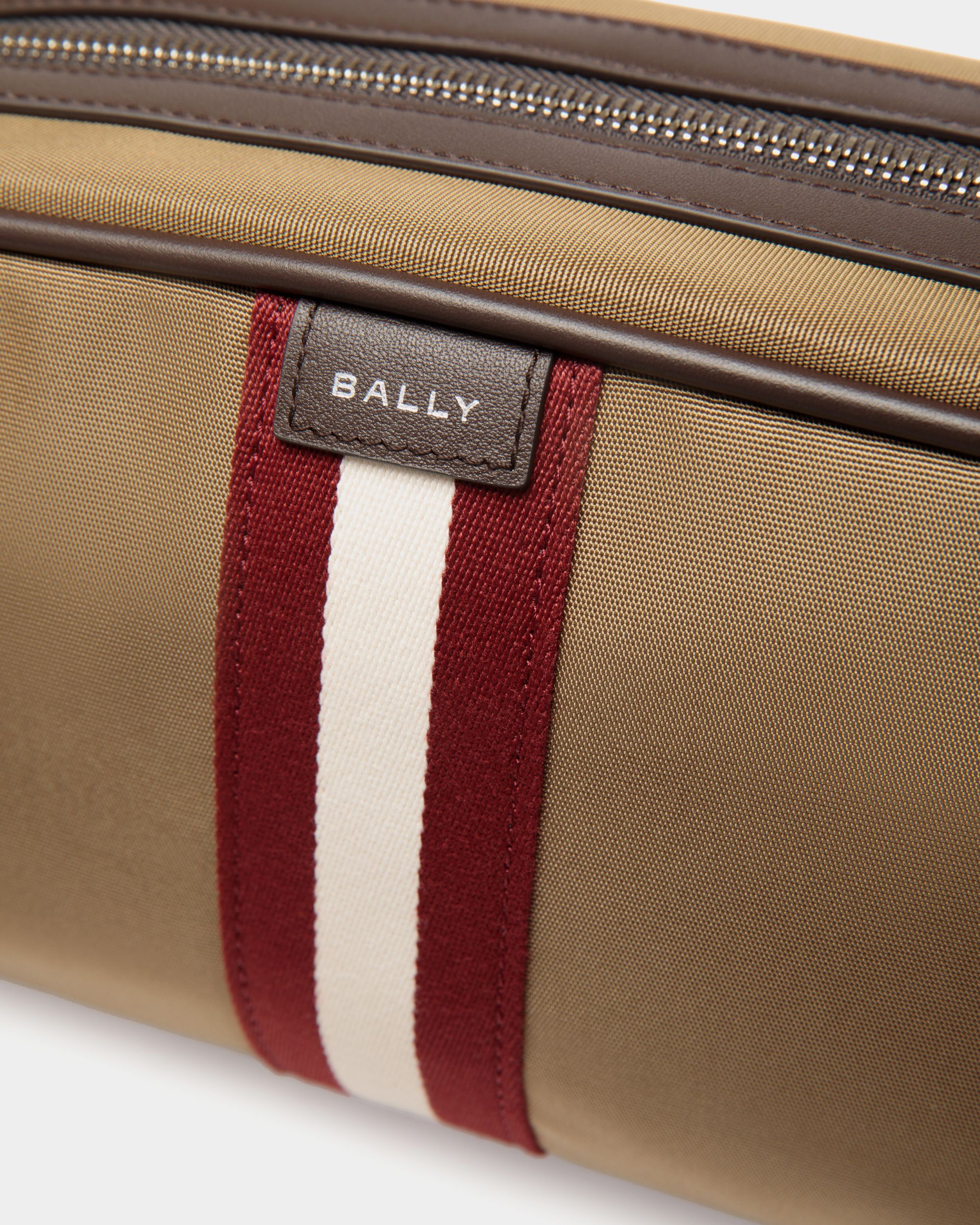 Code Kulturbeutel Aus Nylon In Camel - Herren - Bally - 04