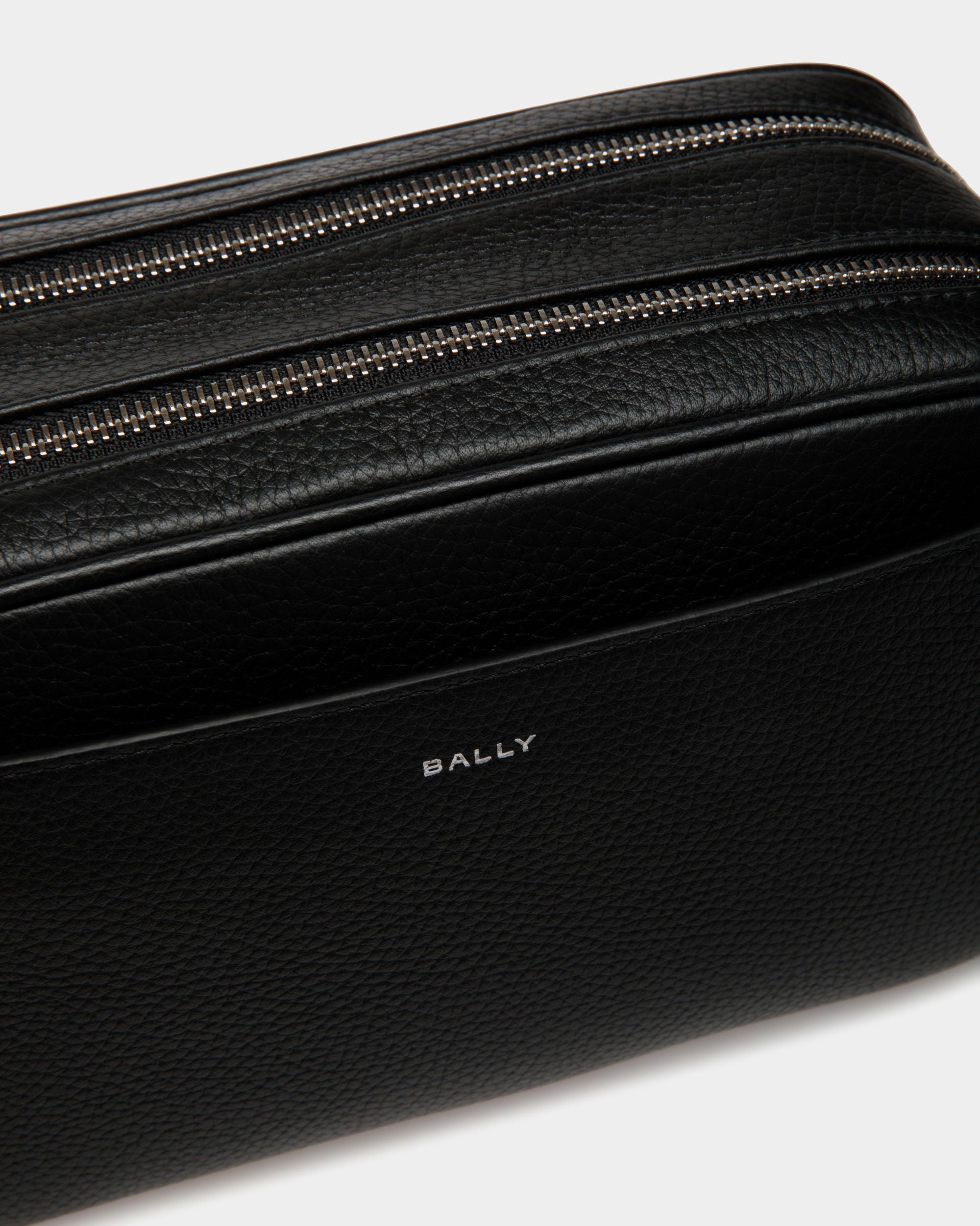Beauty Case Oeden In Pelle Nera - Uomo - Bally - 04
