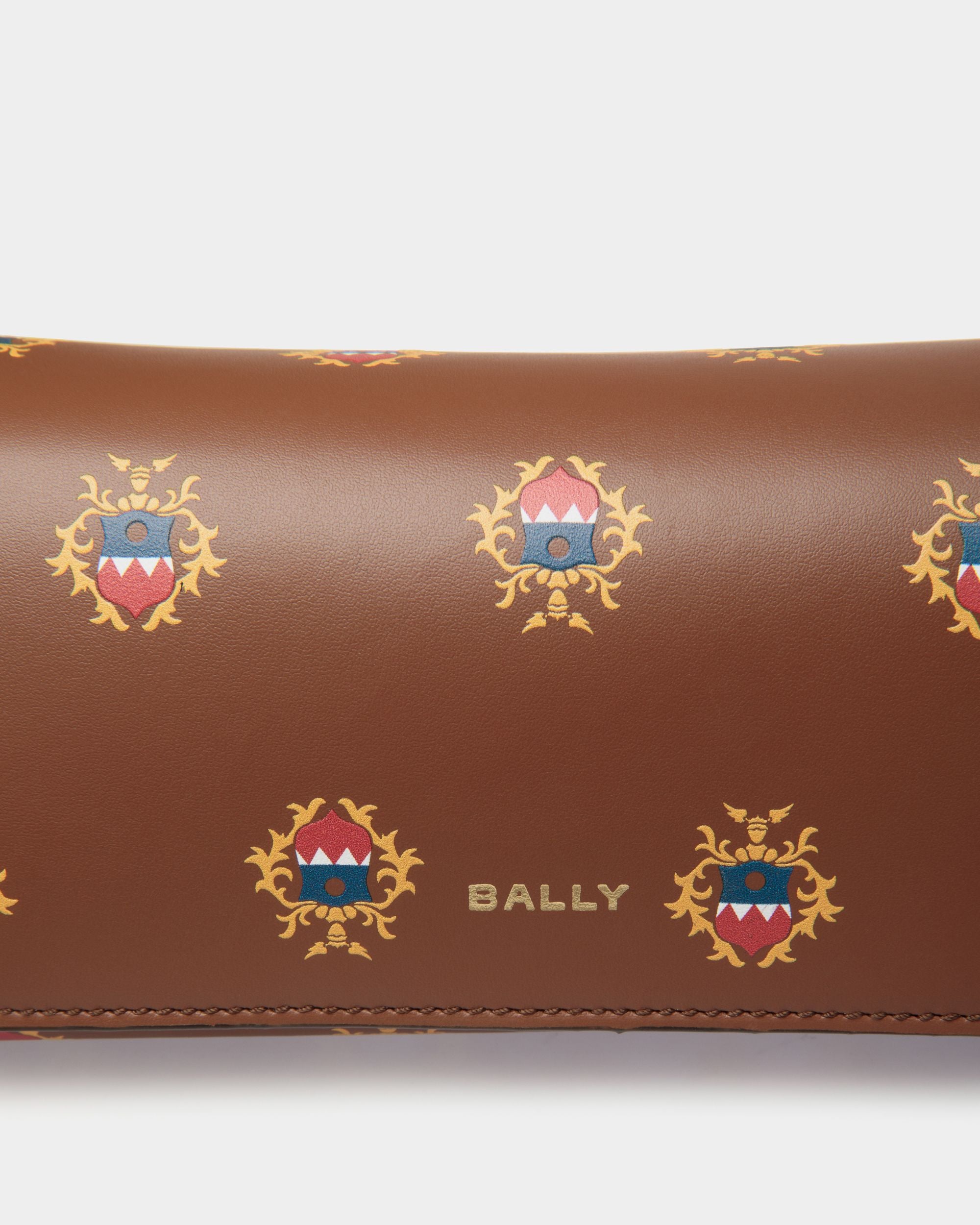 Easy Bally Brillenetui Aus Leder In Braun Mit Bally Wappen-Print - Homme - Bally - 04