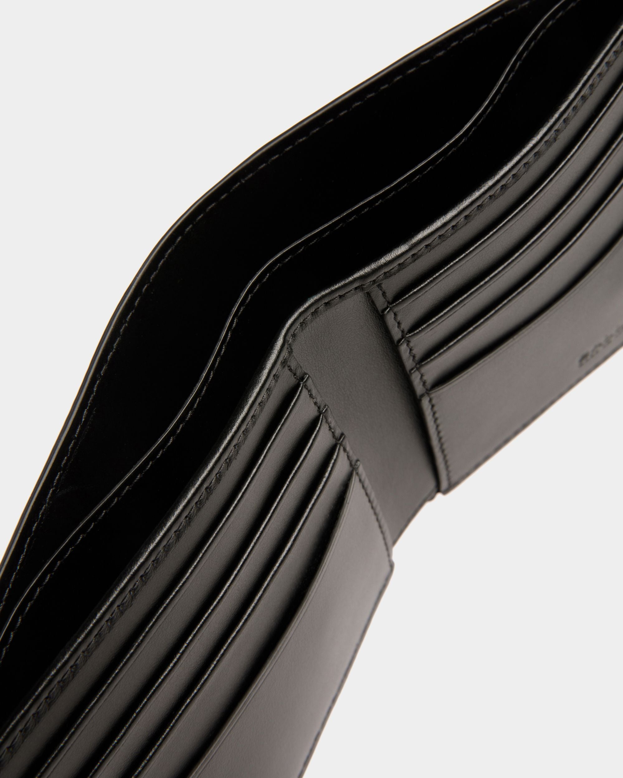 Banque Wallet In Black Leather - Men's - Bally - 04