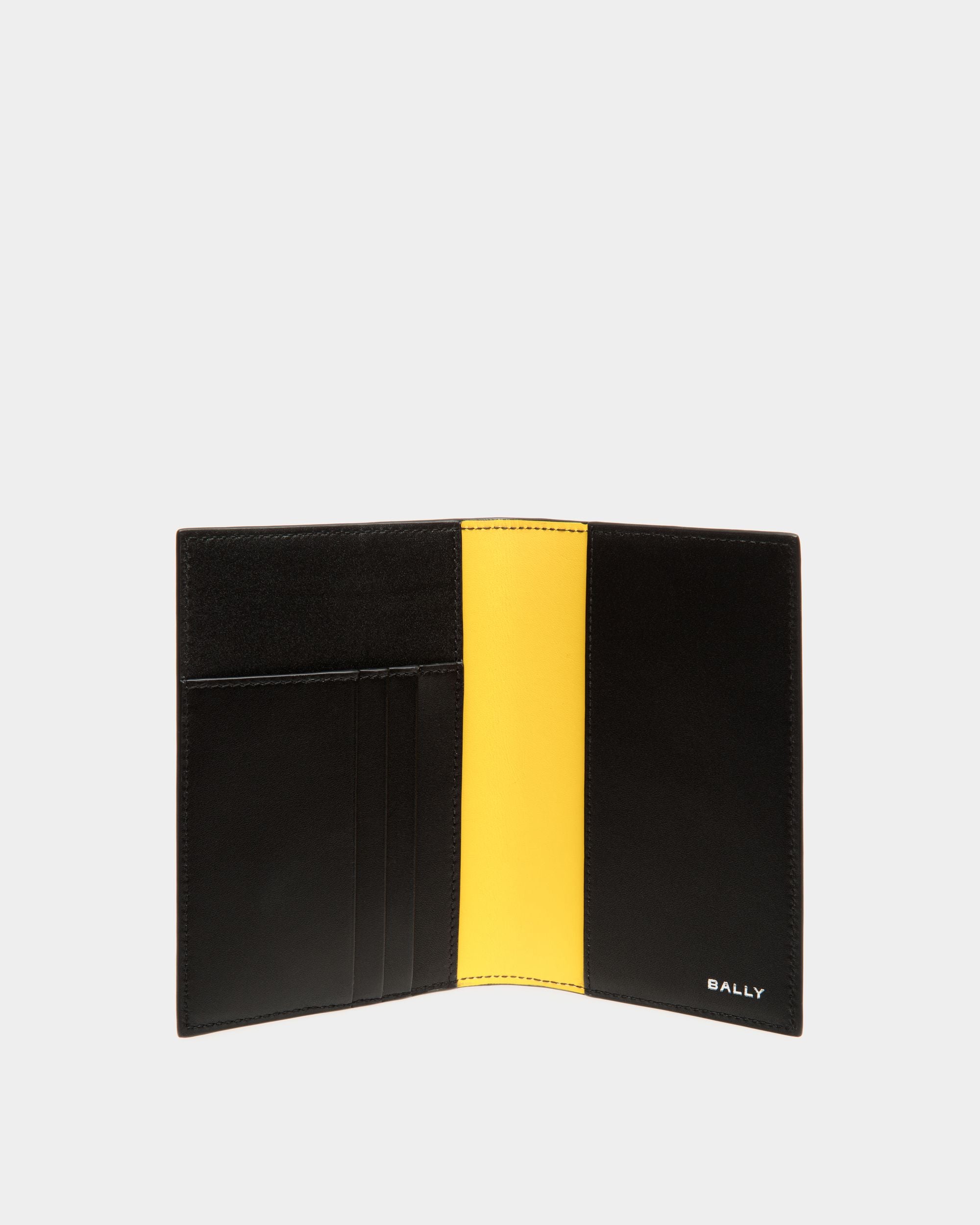 Étui Porte-Passeport Collection Voyage Adrien Brody En Cuir Noir Et Jaune - Homme - Bally - 03