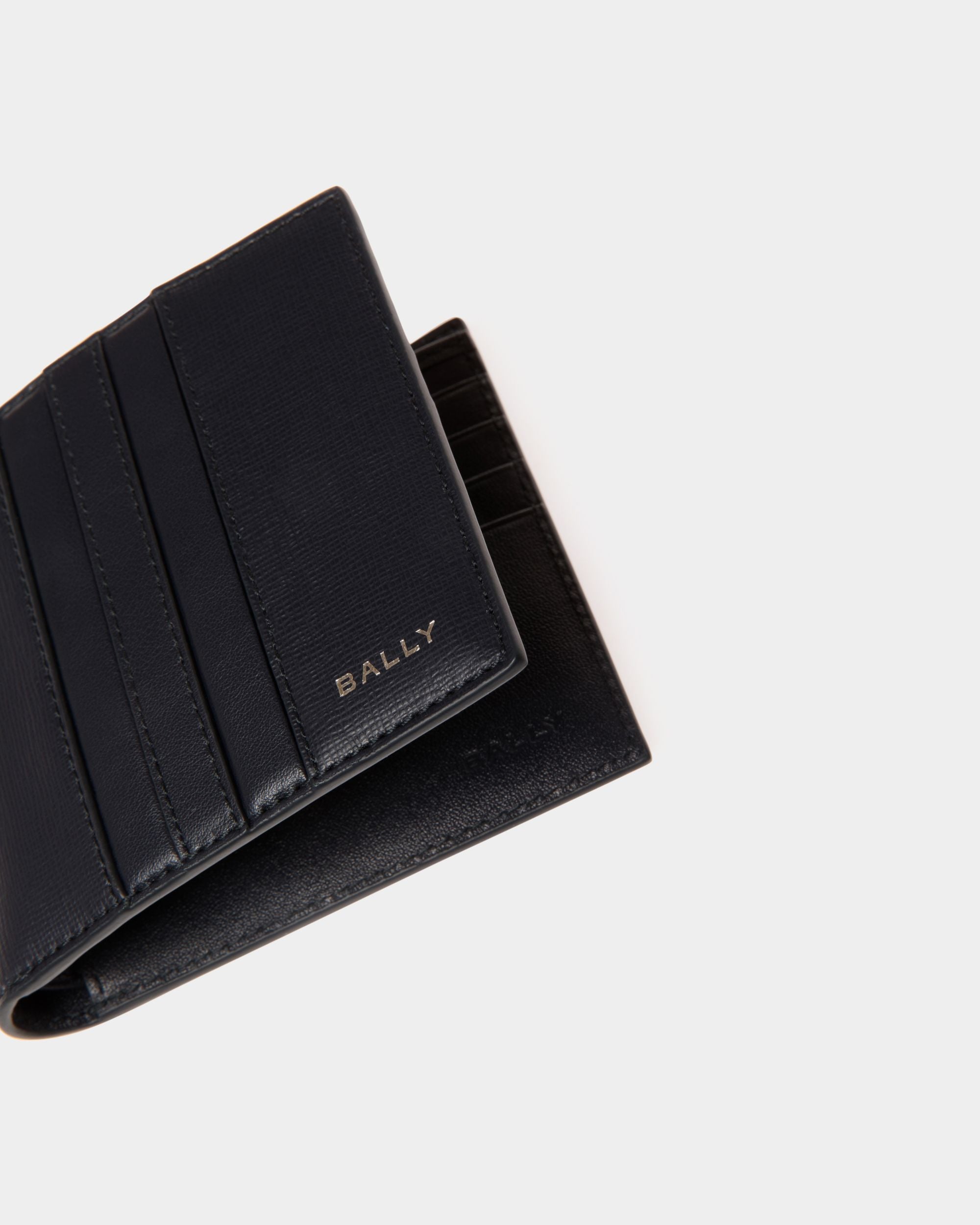 Portafoglio Bifold Mythos In Pelle Riciclata Navy Blue - Uomo - Bally - 04