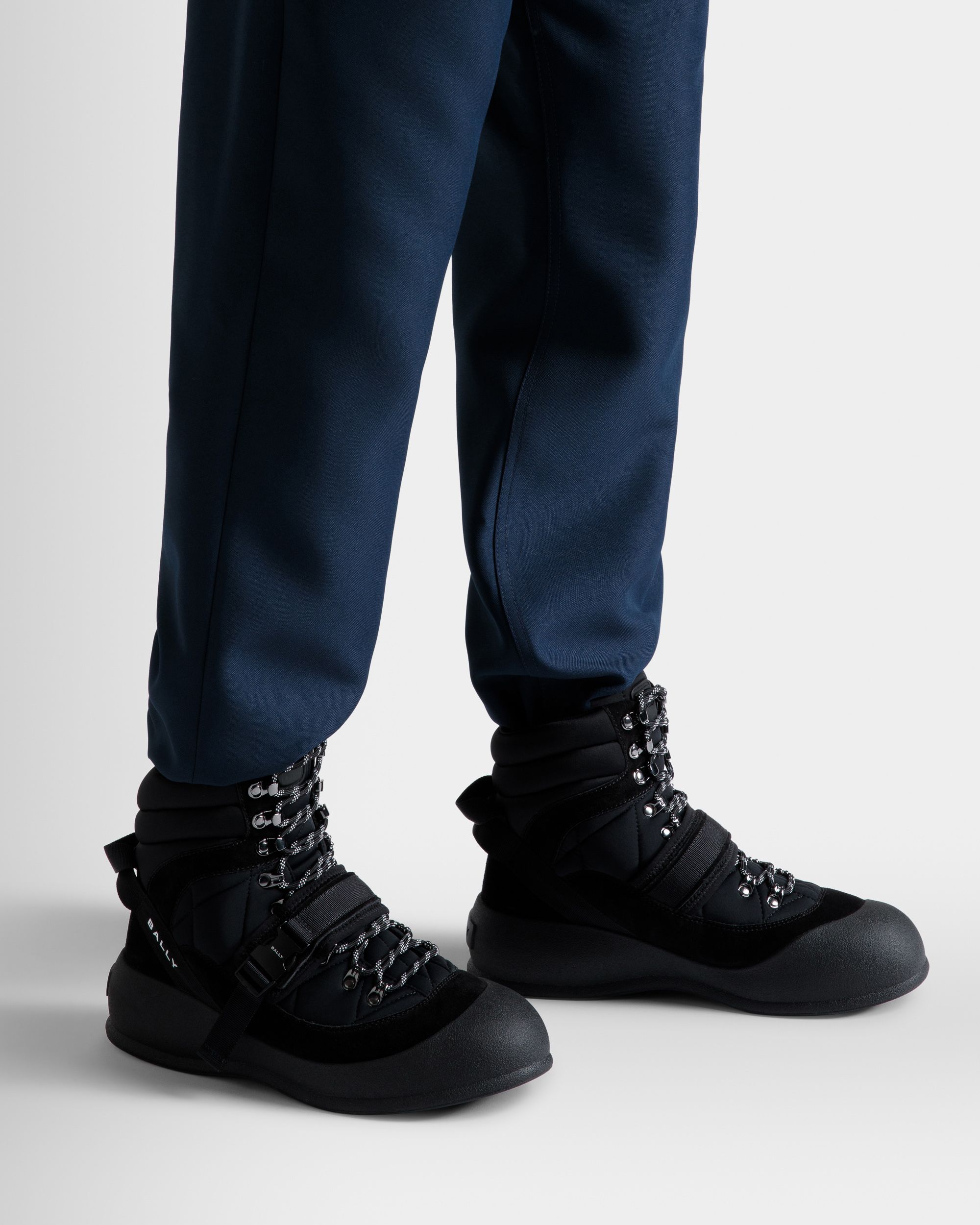 Frei Stiefel Aus Nylon In Schwarz - Herren - Bally - 02