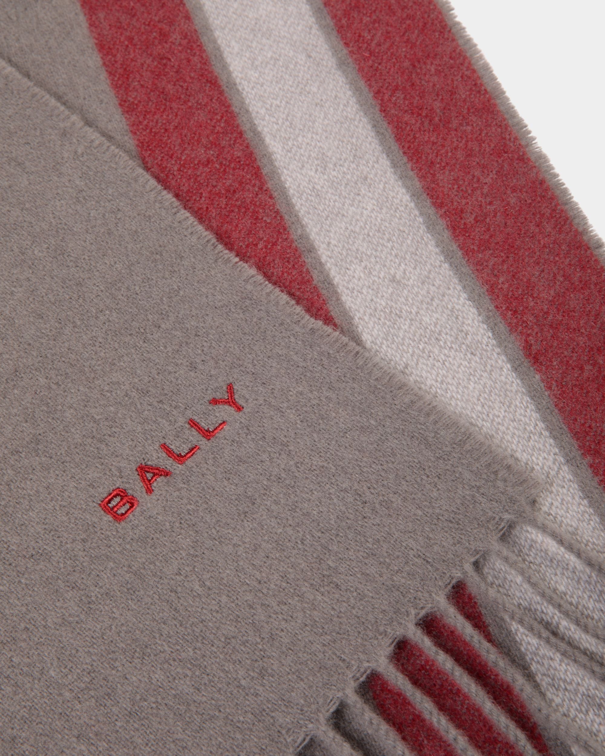 Sciarpa In Misto Cashmere Grigio Scuro Con Dettaglio Bally Ribbon - Uomo - Bally - 01