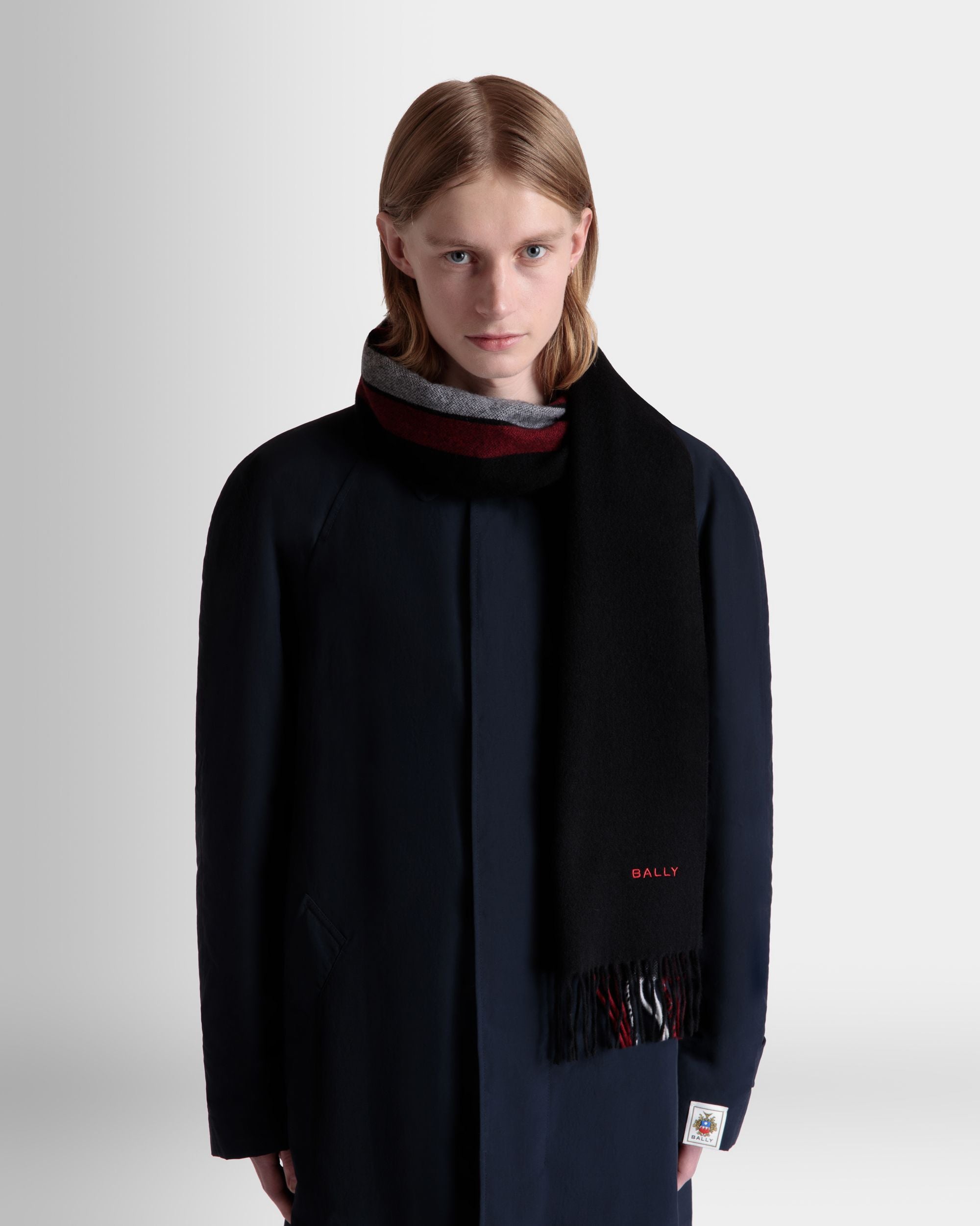 Sciarpa In Misto Cashmere Nero Con Dettaglio Bally Ribbon - Uomo - Bally - 02