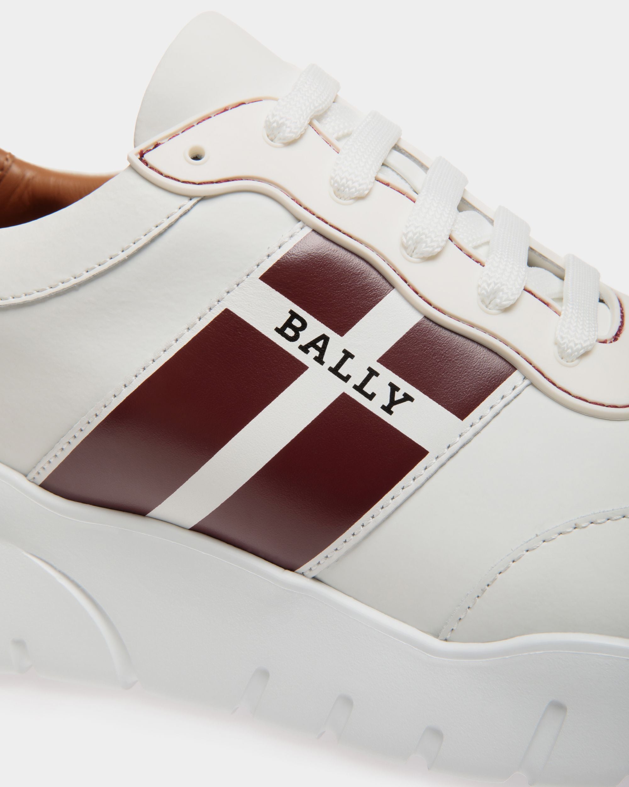 Sneaker In White  Leather - Herren - Bally - 05