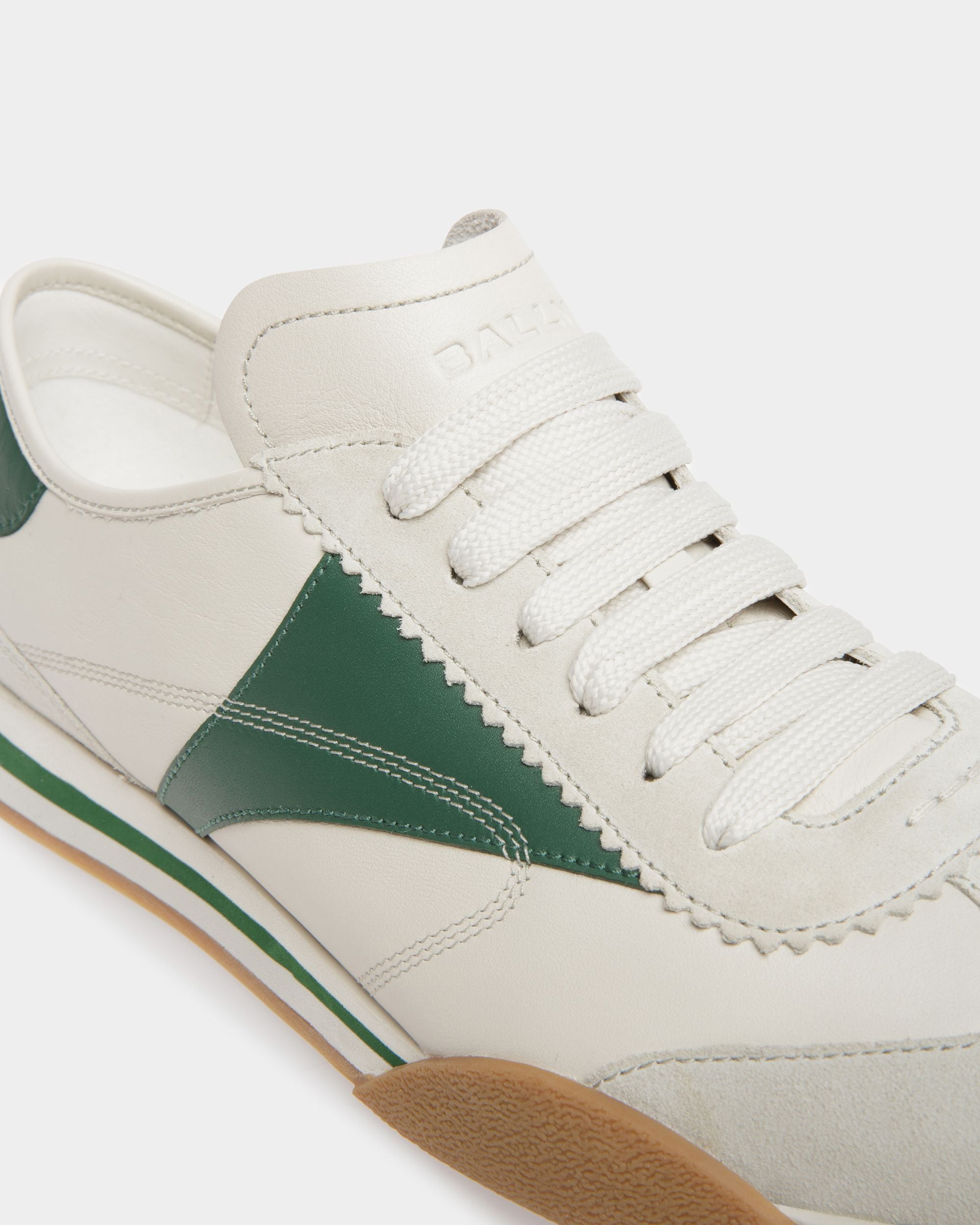 Sneakers Sussex En Cuir Blanc Poussière Et Kelly Green - Homme - Bally - 06