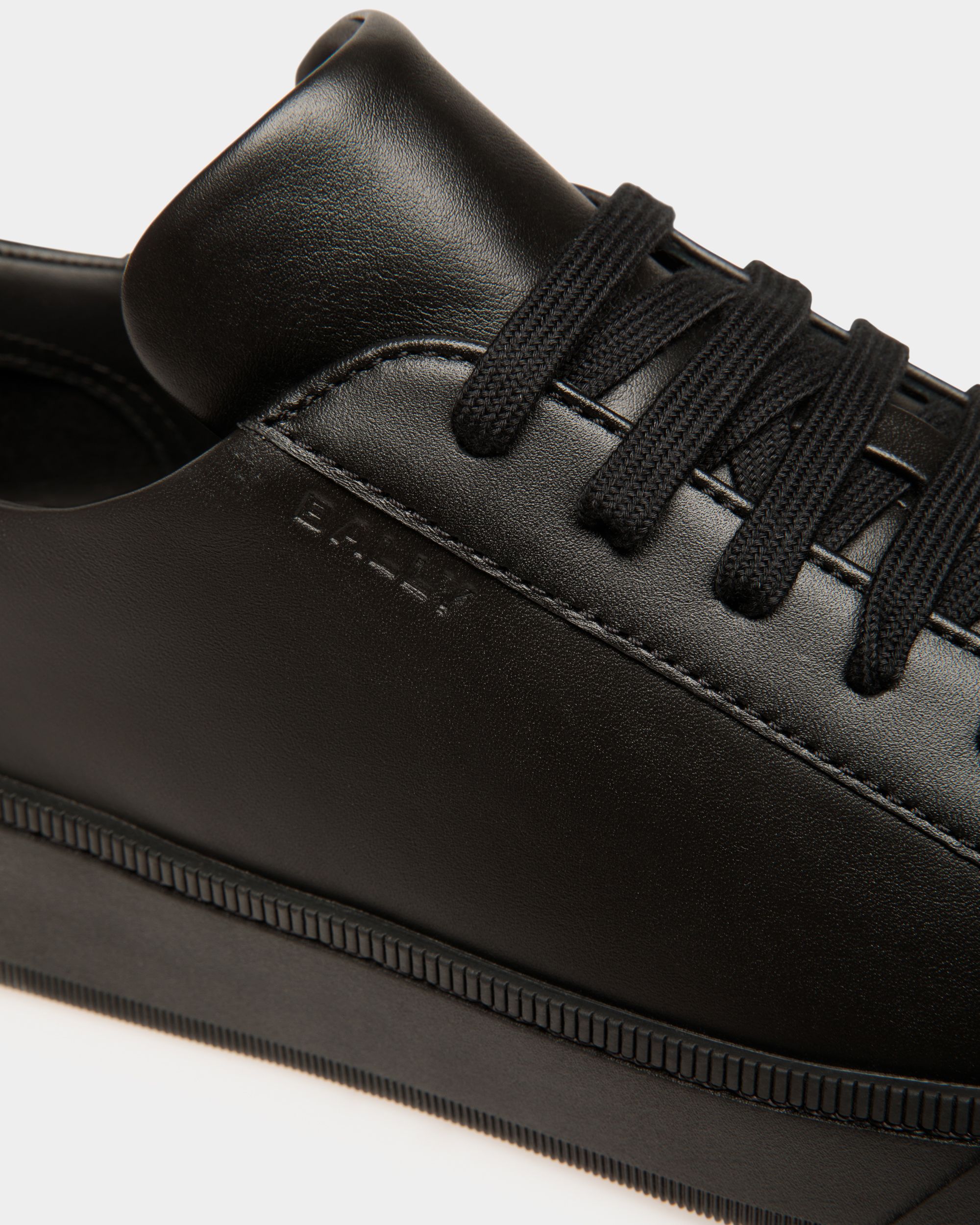 Raise Sneaker In Black Leather - Men's - Bally - 04