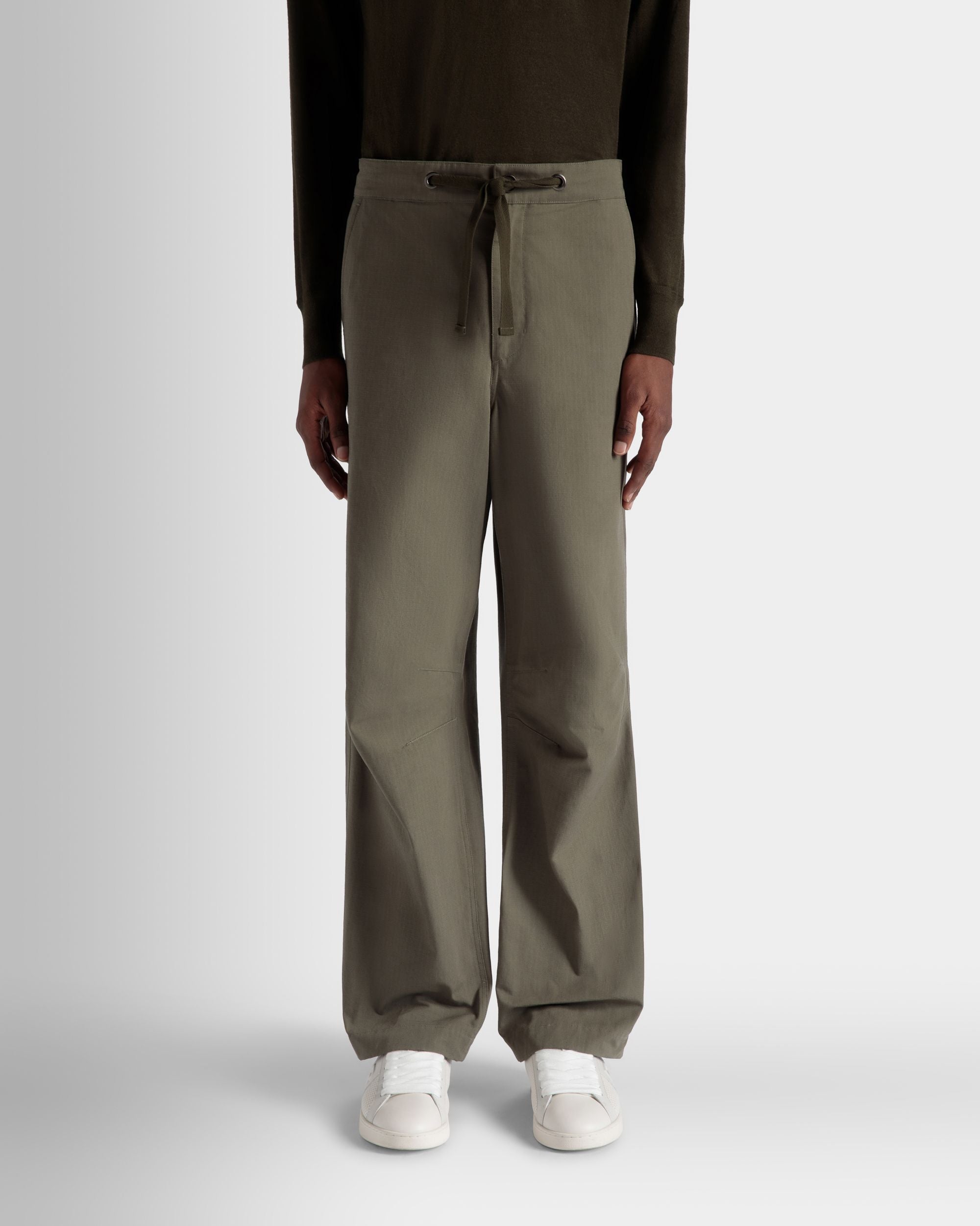 Hose Aus Baumwolle In Military Green Aus Der Adrien Brody Travel-Kollektion - Herren - Bally - 03