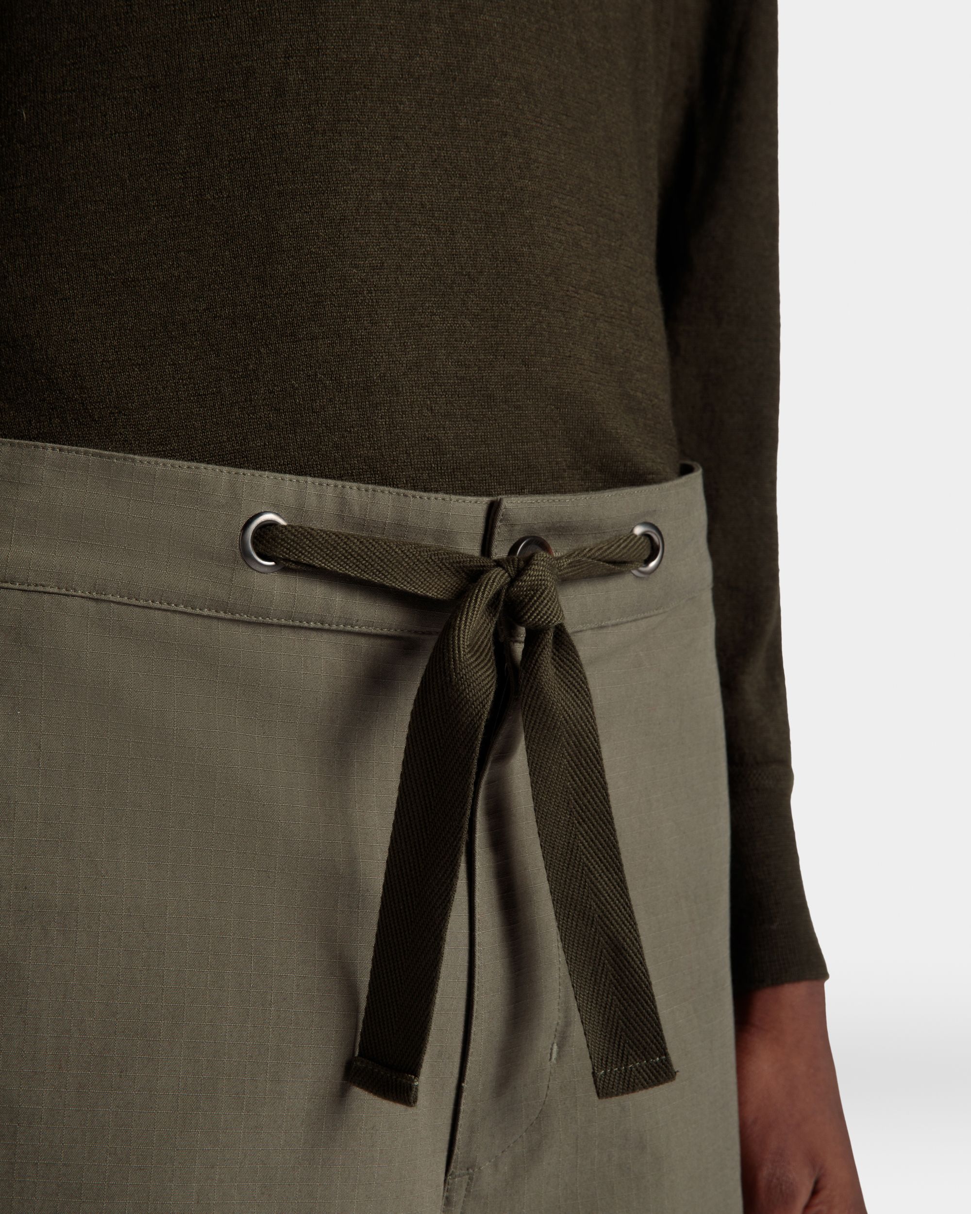 Hose Aus Baumwolle In Military Green Aus Der Adrien Brody Travel-Kollektion - Herren - Bally - 04