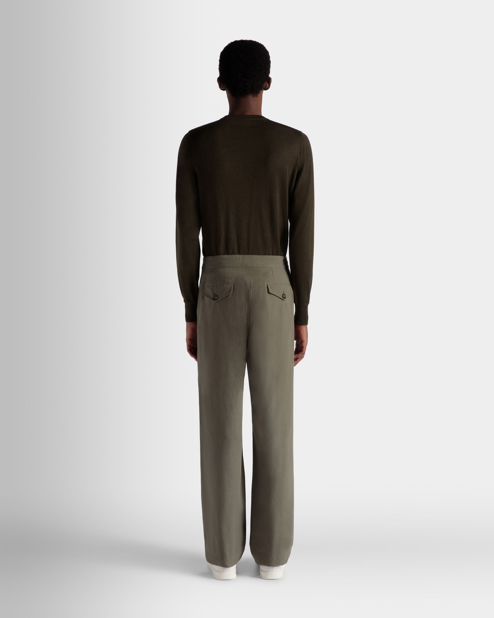 Hose Aus Baumwolle In Military Green Aus Der Adrien Brody Travel-Kollektion - Herren - Bally - 08