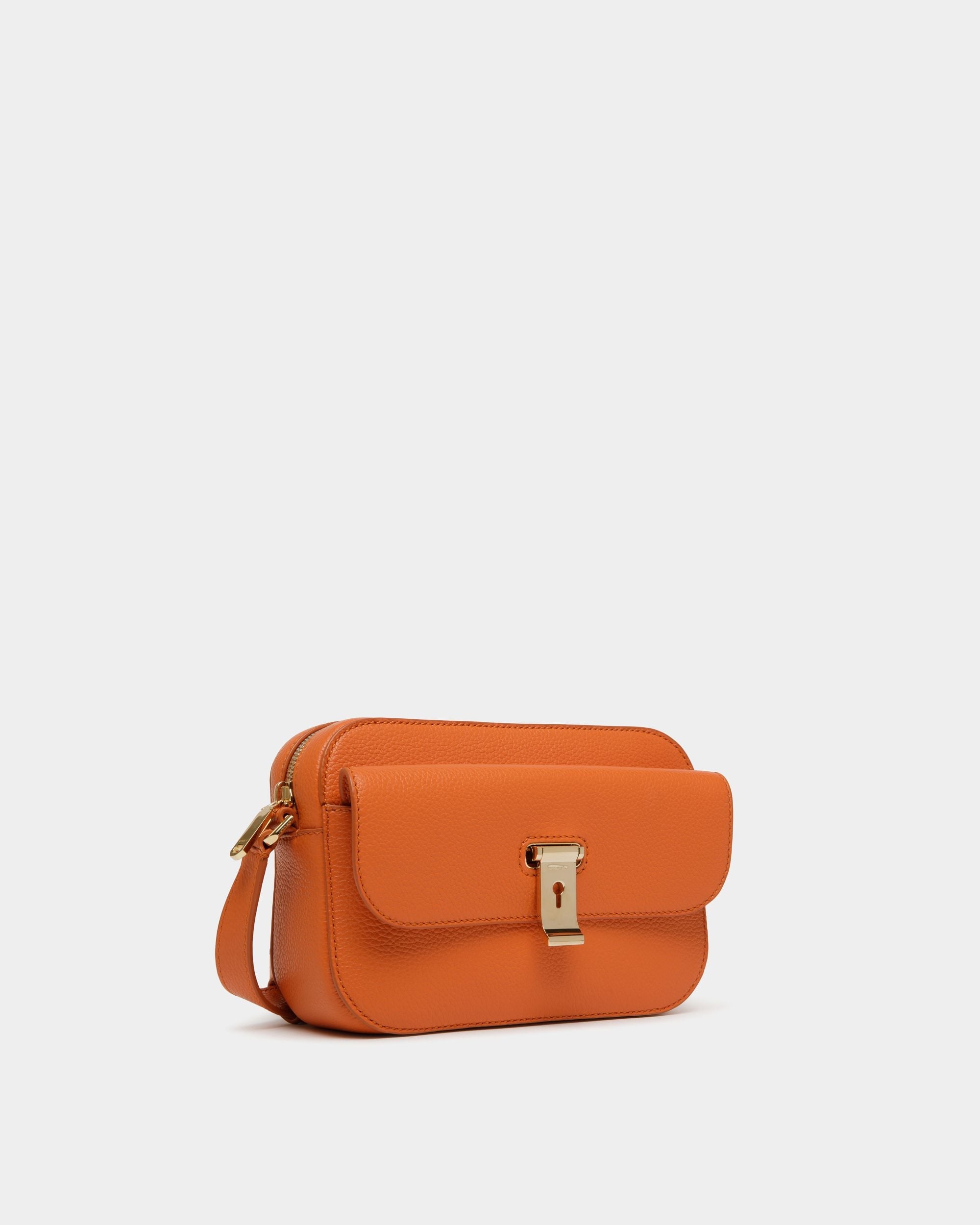 Kleine Lock Me Umhängetasche Für Damen Aus Genarbtem Leder In Koi Orange - Women's - Bally - 03