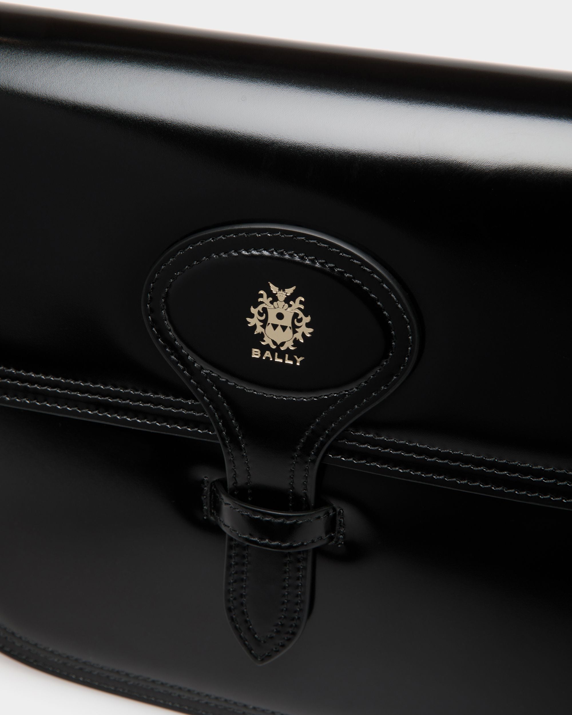 Borsa A Tracolla Beckett In Pelle Spazzolata Nera - Donna - Bally - 06
