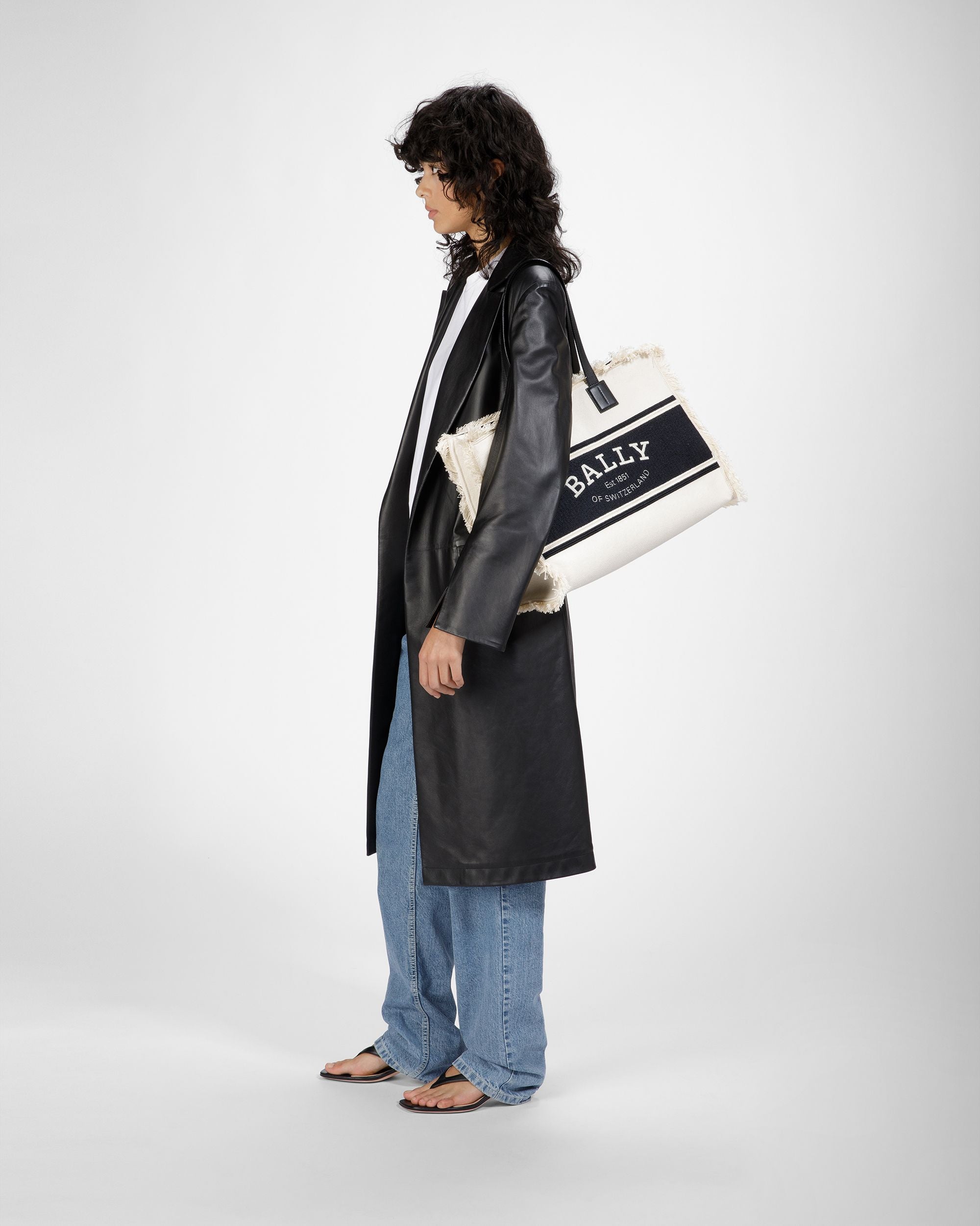 Crystalia Wide Tote Bag In Tela Color Naturale E Nera - Donna - Bally - 05
