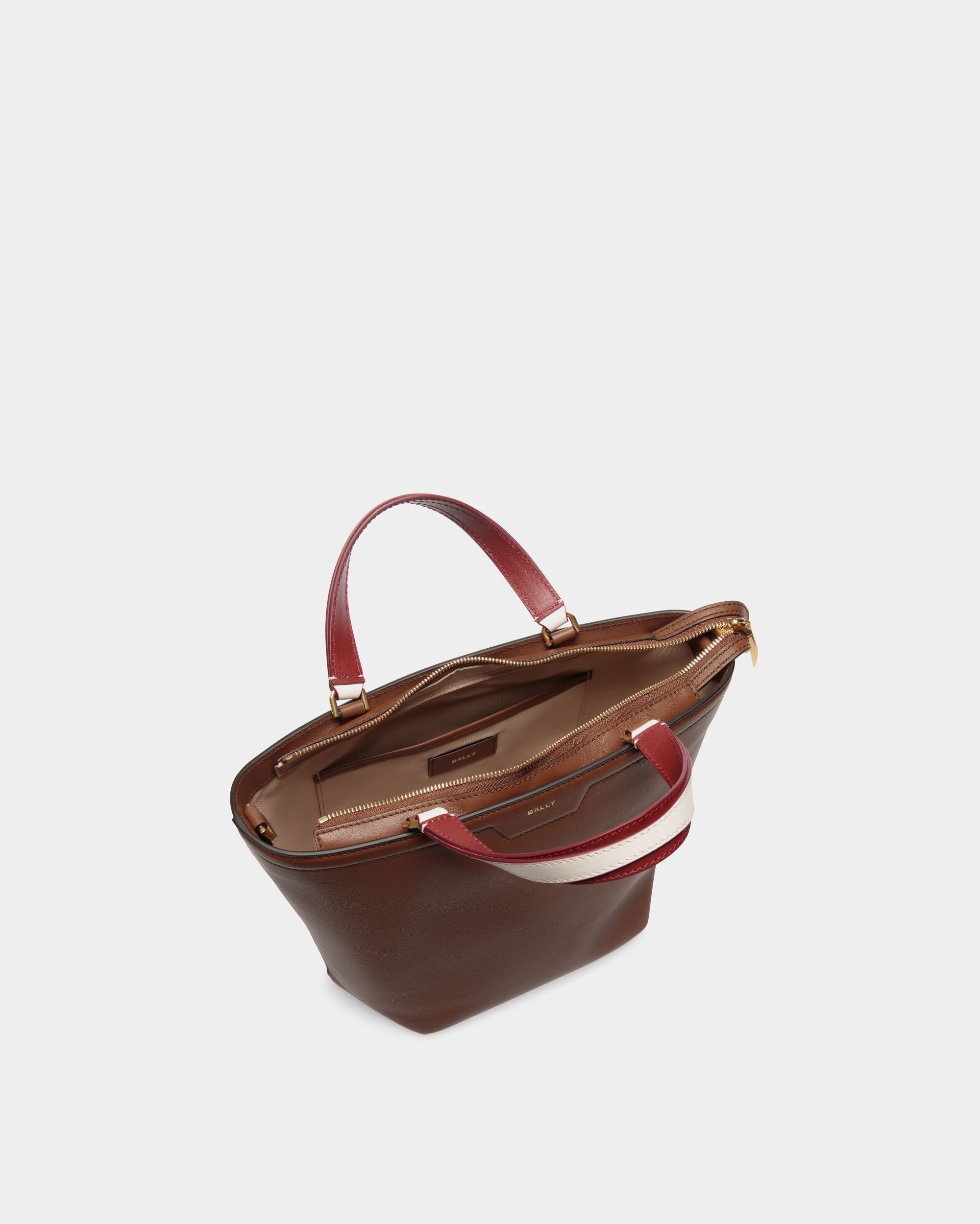 Kleine Code Tragetasche Aus Leder In Braun - Women's - Bally - 04