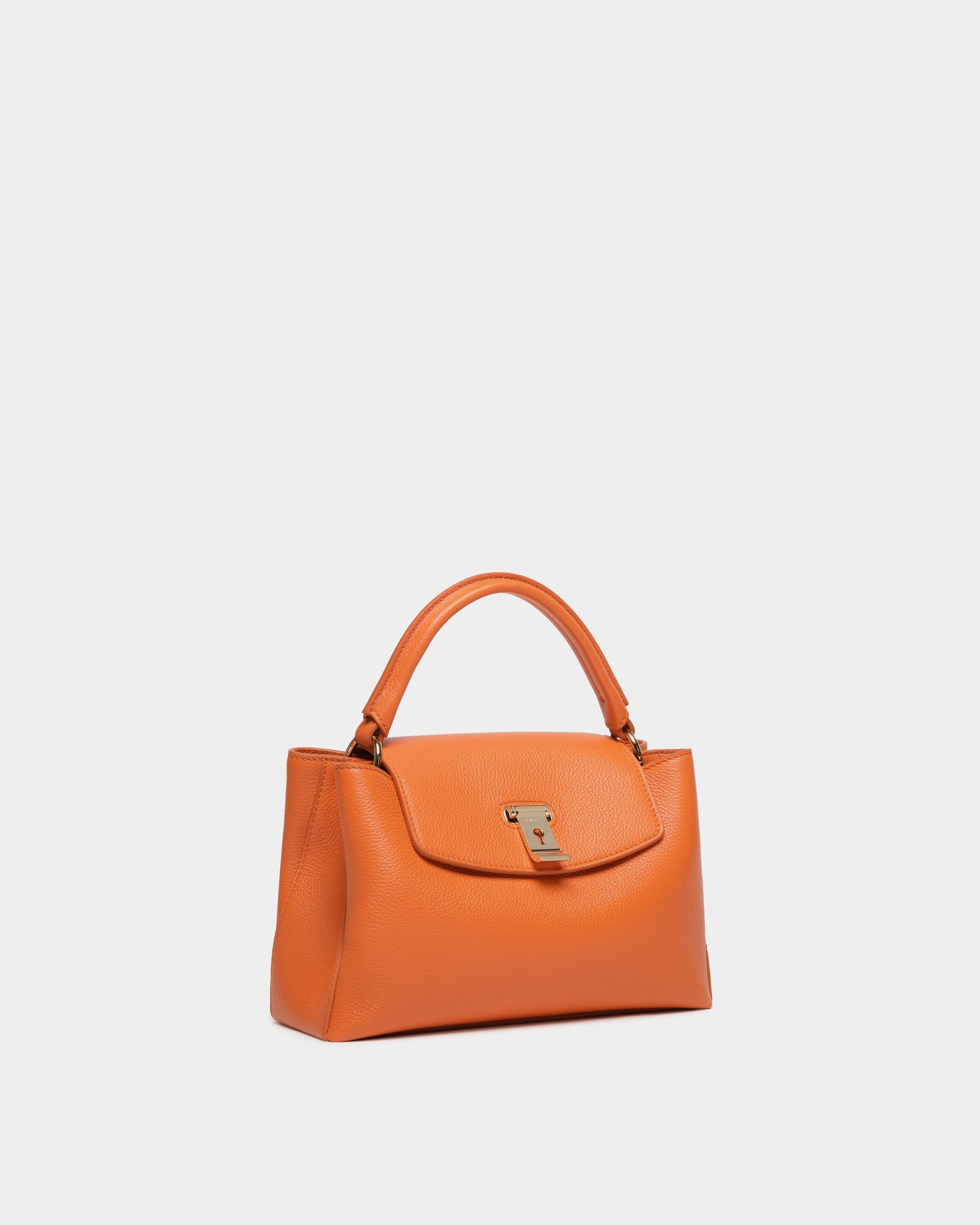 Kleine Lock Me Henkeltasche Aus Genarbtem Leder In Koi Orange - Women's - Bally - 04