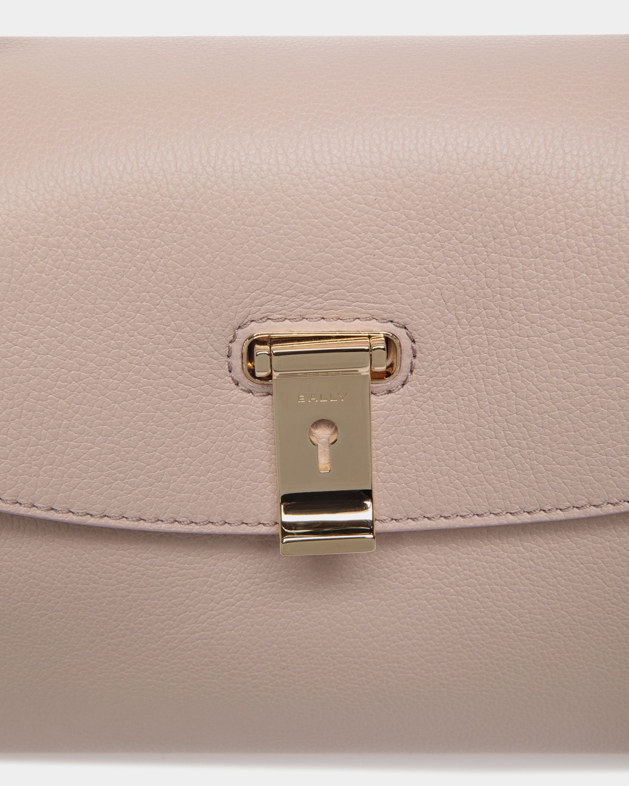 Petit Sac À Anse Supérieure Lock Me En Cuir Grainé Beige Clair - Femme - Bally - 05