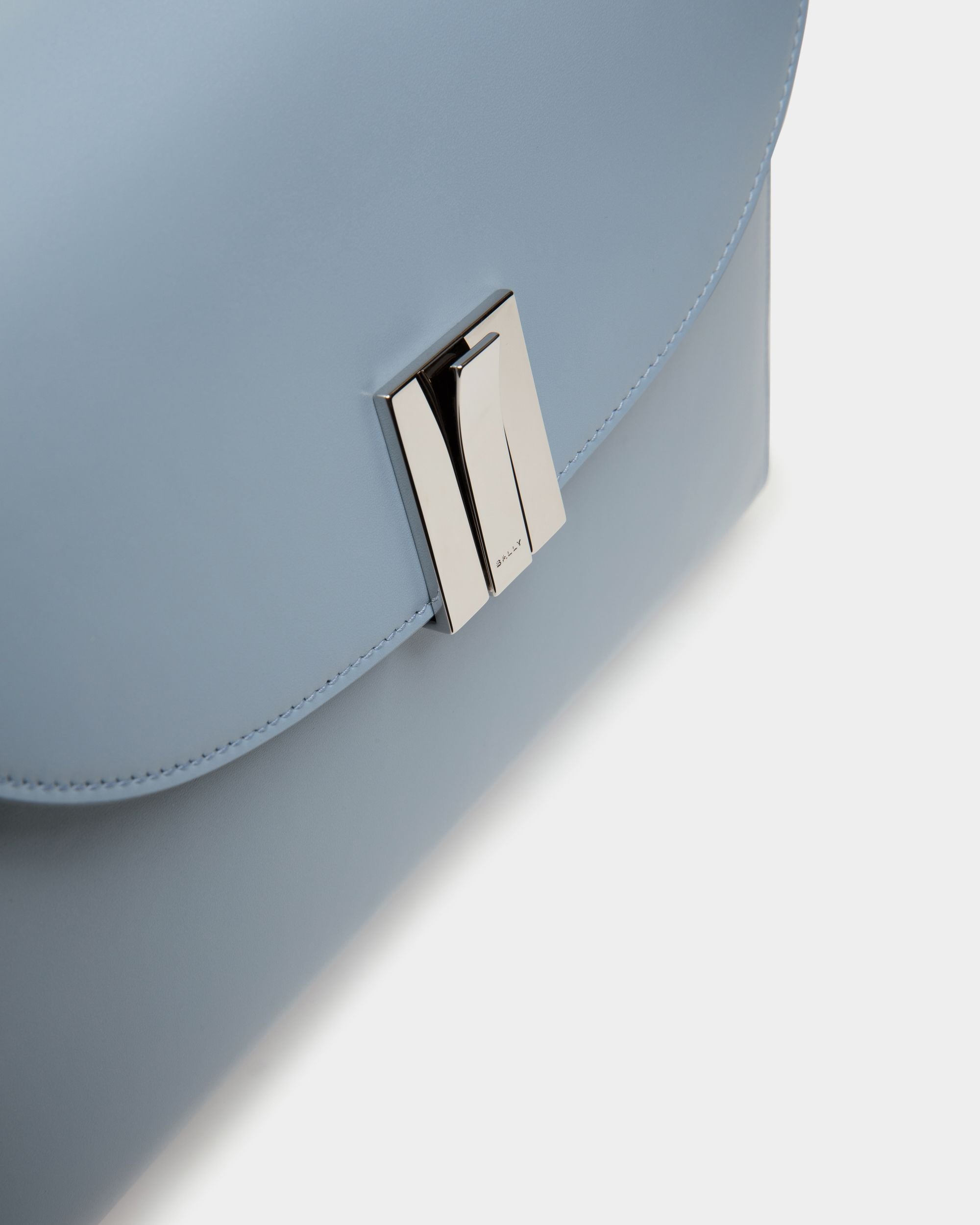 Ollam Schultertasche Aus Leder In Light Blue - Women's - Bally - 05